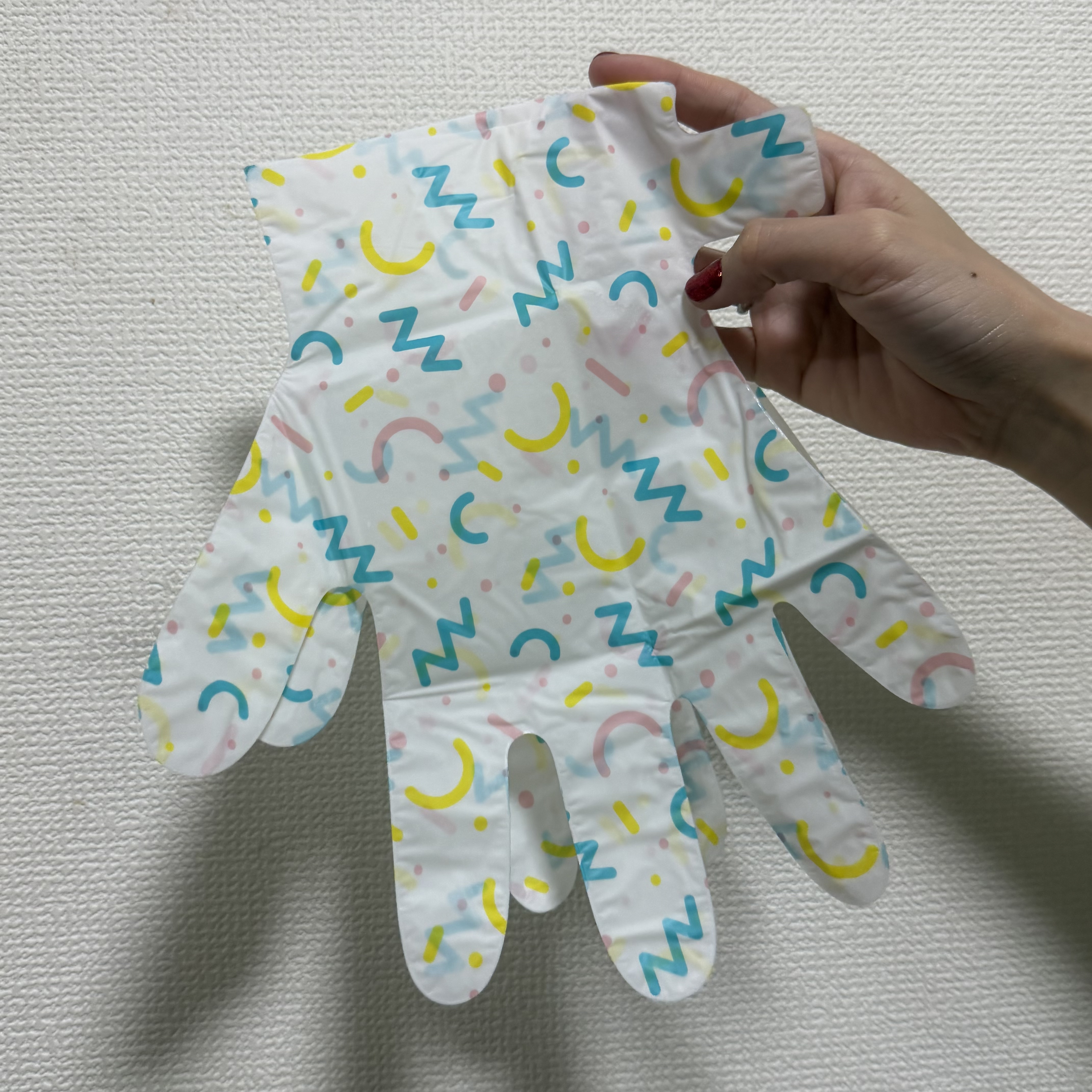 ミルキーモイスチャーハンドマスク/MADFORCOS/ハンドクリームを使ったクチコミ（2枚目）