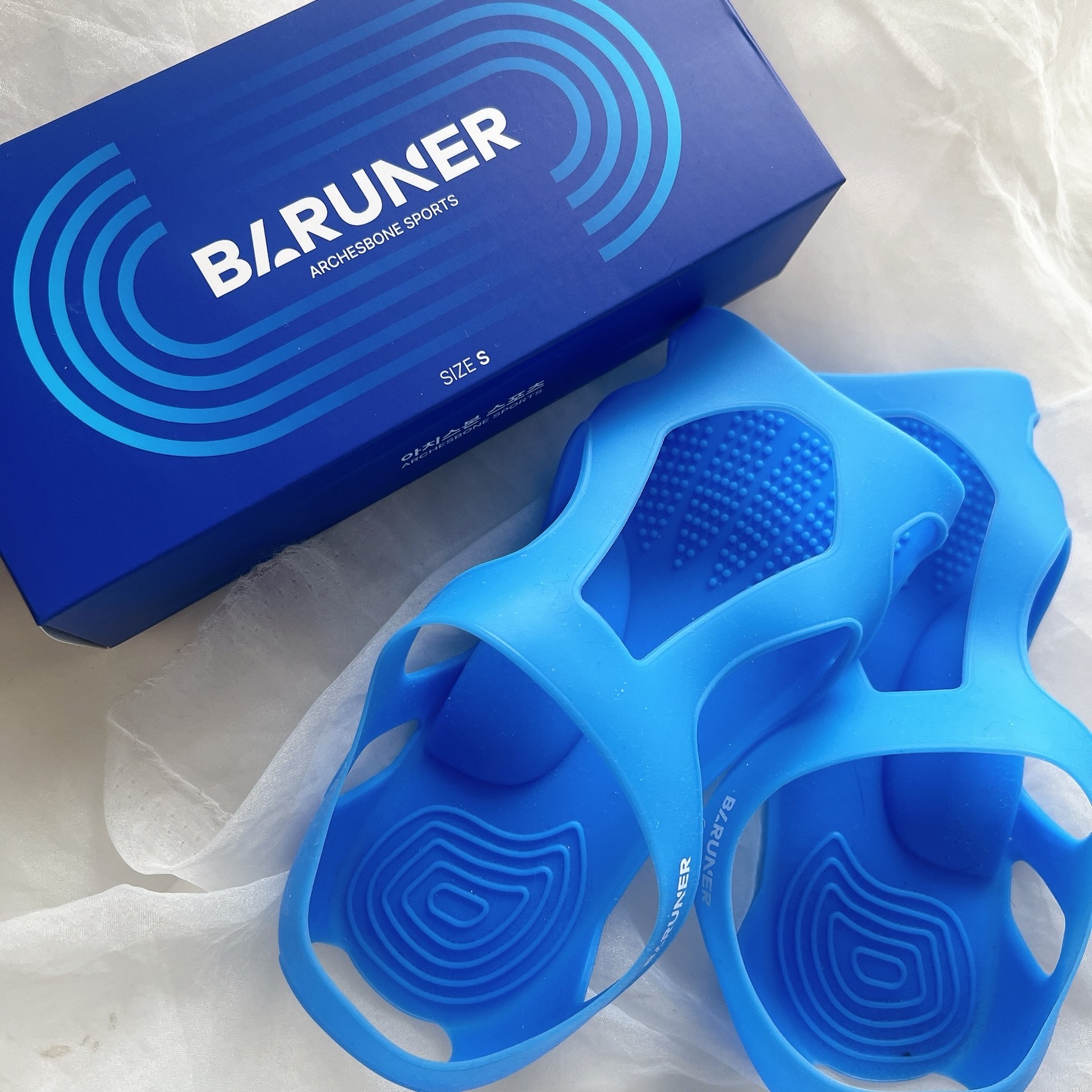 アーチスボーン / BARUNER