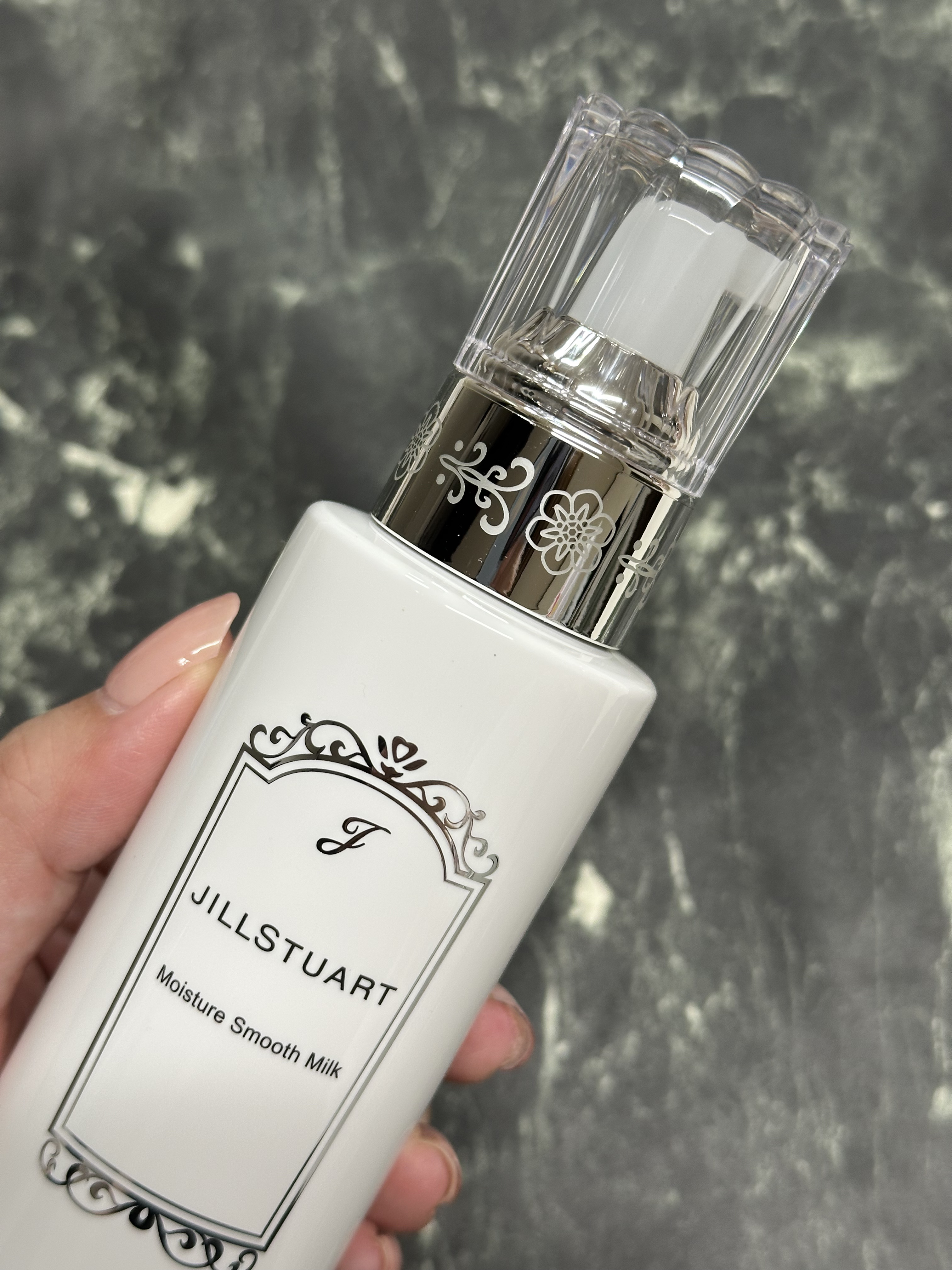 モイスチュア スムース ミルク/JILL STUART/乳液を使ったクチコミ（3枚目）