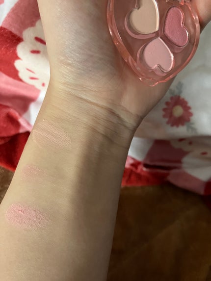 パウダーアイシャドウ/ラブクローバー/アイシャドウパレットを使ったクチコミ(4枚目)