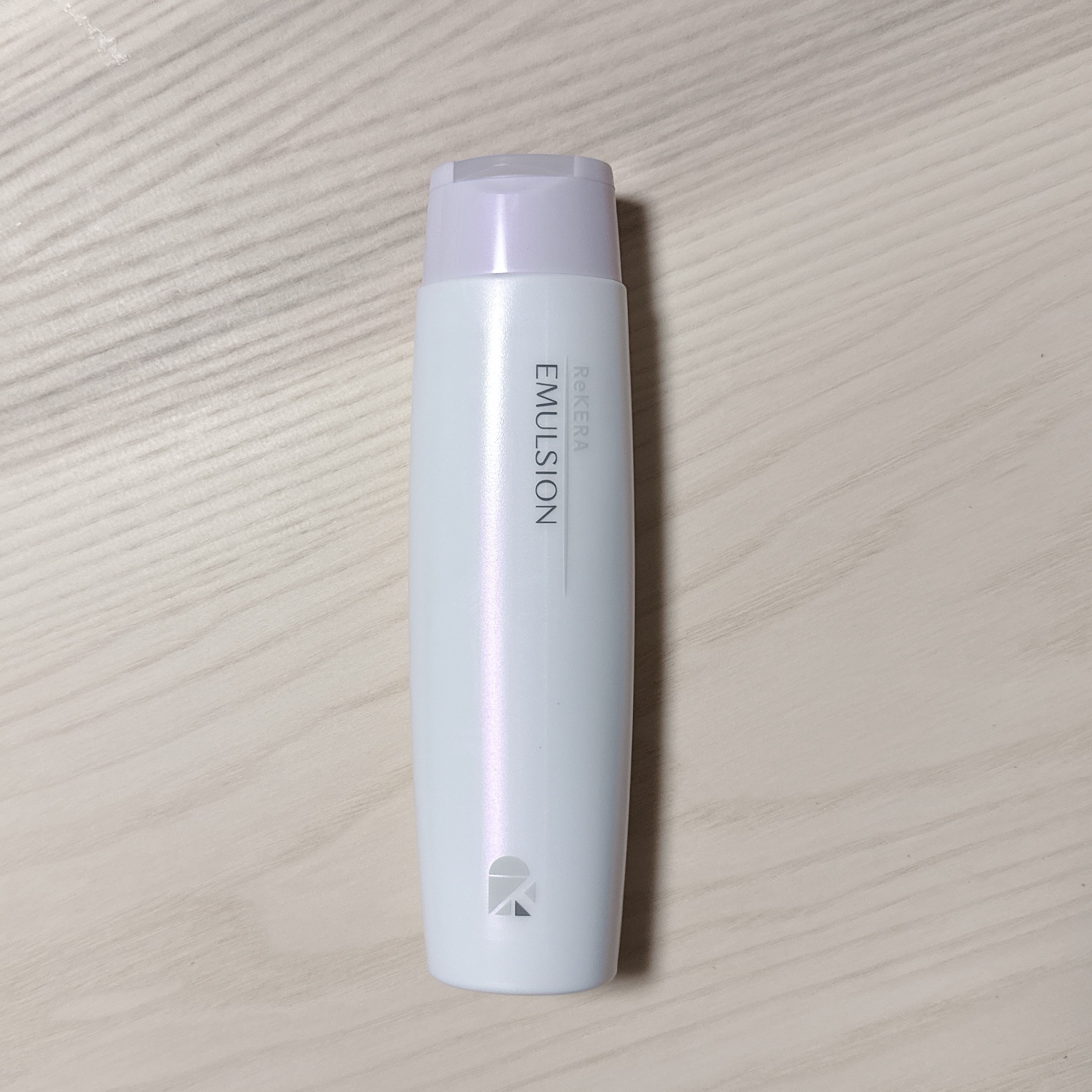 ▫️リトルサイエンティスト
リケラエマルジョン　¥4,620

美容室で付けて乾かしてもらった後、今までで一番とゅるんとなめらかで指通りも最高な髪質になったので、購入しました！

しっかりドライヤーした後も髪の内側の水分が保持されているよう