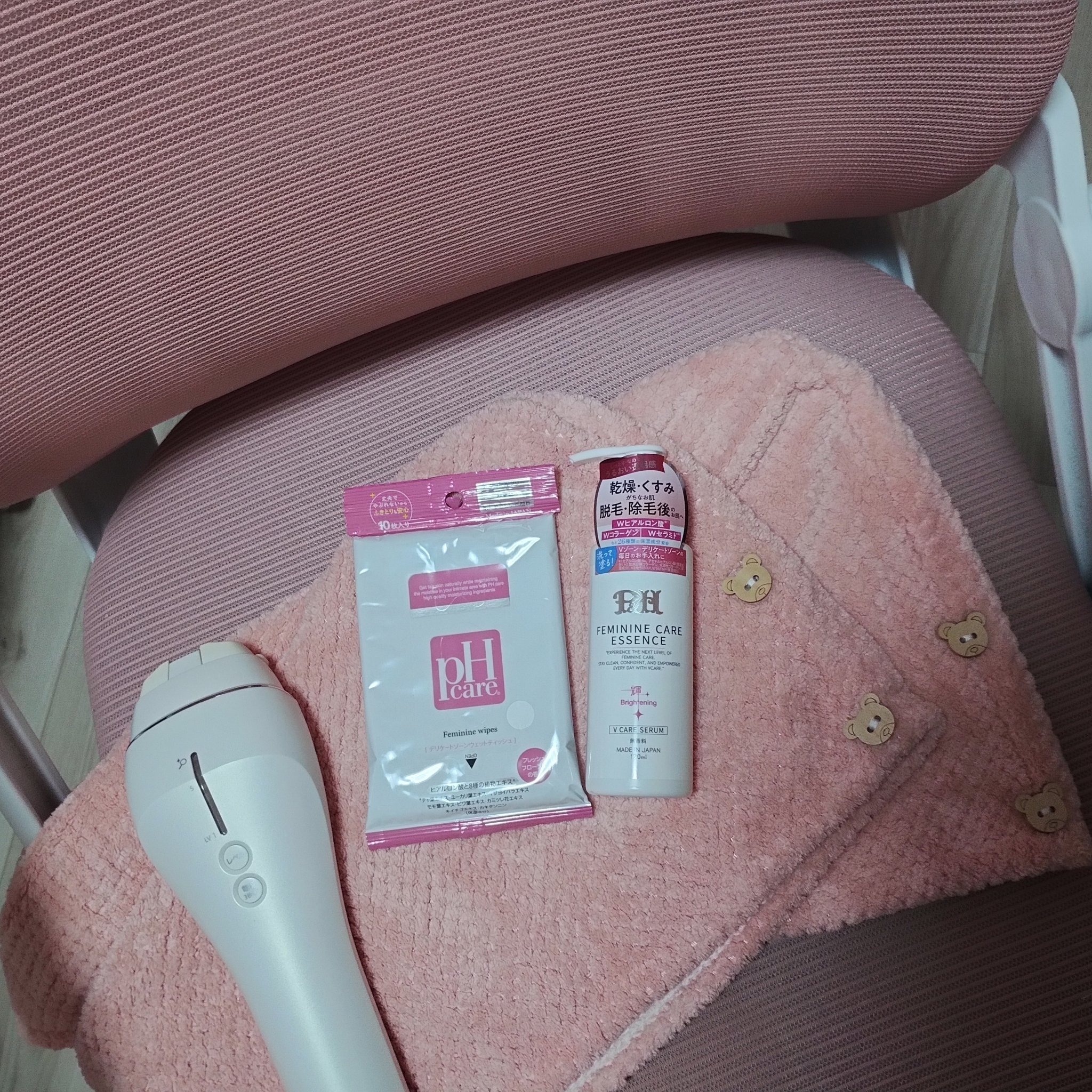 皮膚の乾燥はあらゆるところでトラブルの元🏜️

そこで日常生活におけるさまざまな摩擦で特は乾燥しやすいデリケートゾーンを正常な状態に保つ【P&H】『V CARE SERUM』で日常的なケアをしています✨

厳選した16種の保湿成分と11種