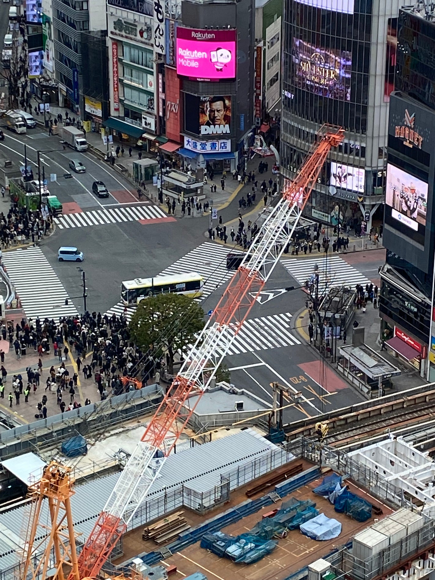 仁千夏 on LIPS 「東京2#東京..」(6枚目)