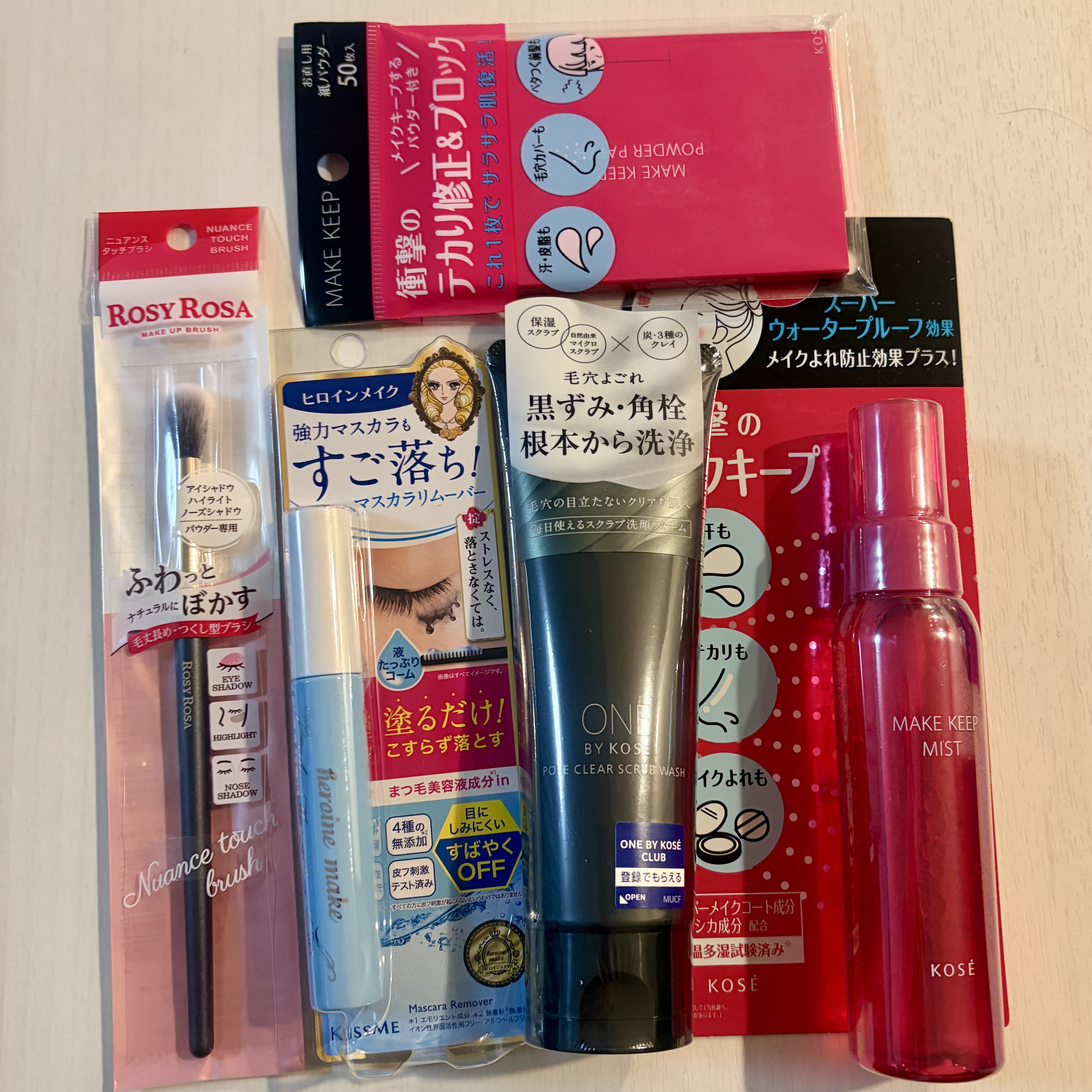 メイク キープ オイルブロック 紙パウダー/コーセーコスメニエンス/あぶらとり紙を使ったクチコミ（1枚目）