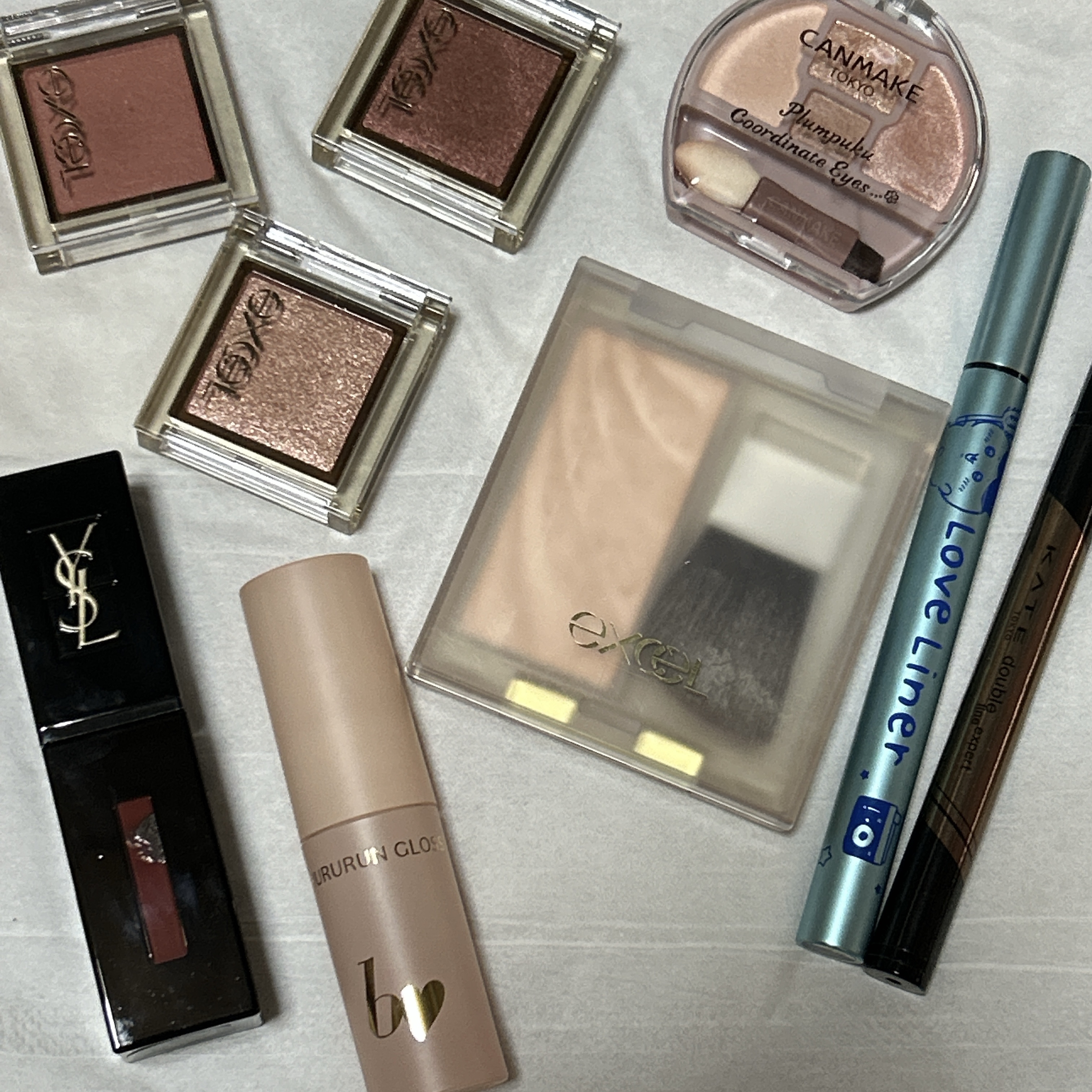 ドレープド シマーグロウ/excel/パウダーハイライトを使ったクチコミ（2枚目）