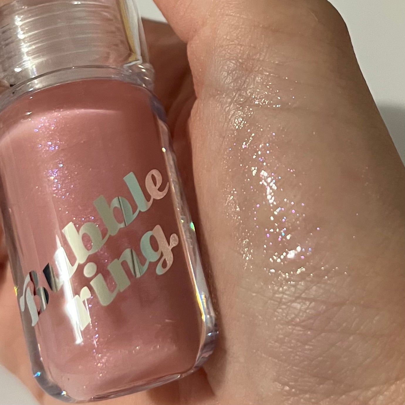 バブルリングガムグロス/LUNA/リップグロスを使ったクチコミ(2枚目)