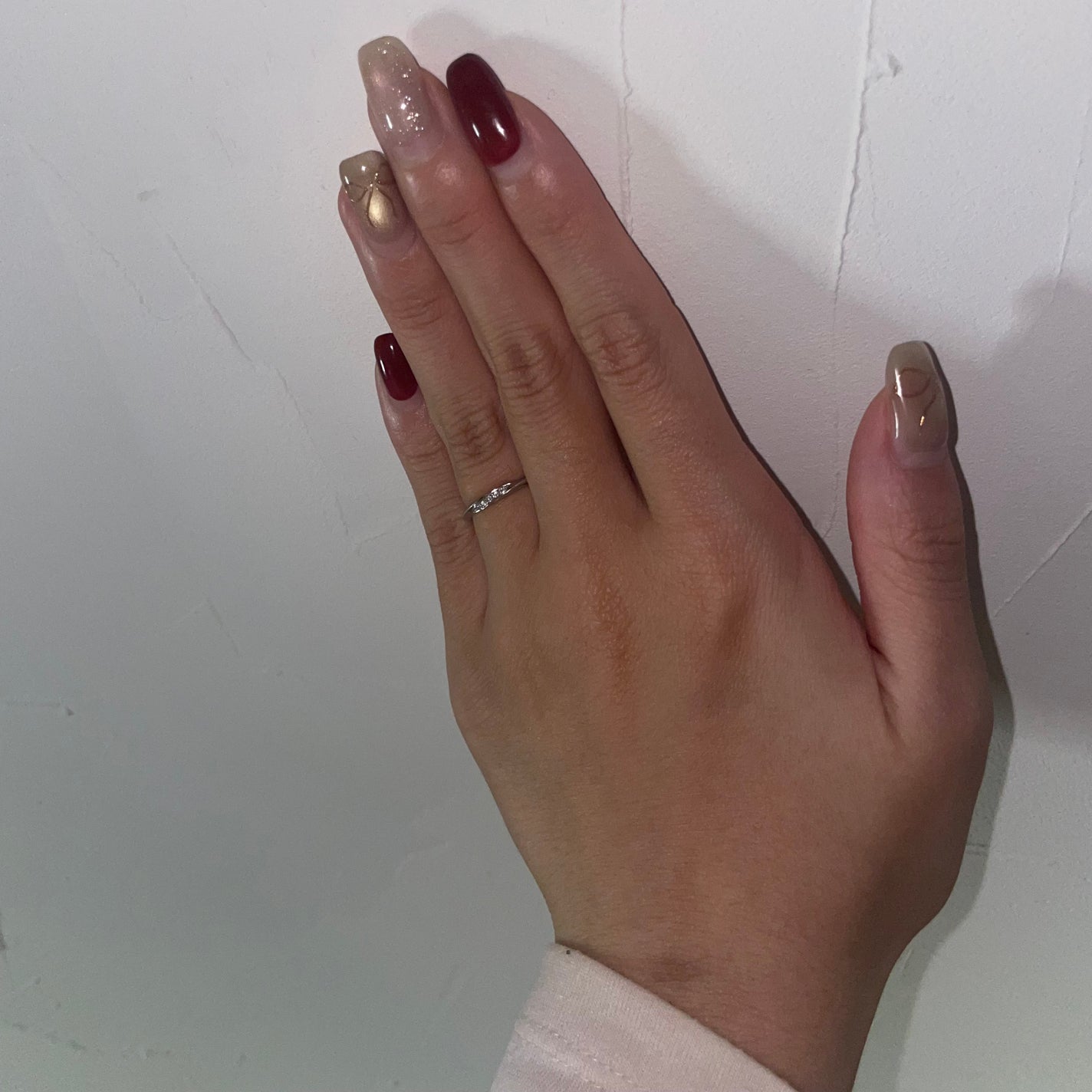 aina☺︎フォロバ on LIPS 「可愛すぎるリボンネイル🎀💅#最旬ちゅるんネイル..」(2枚目)