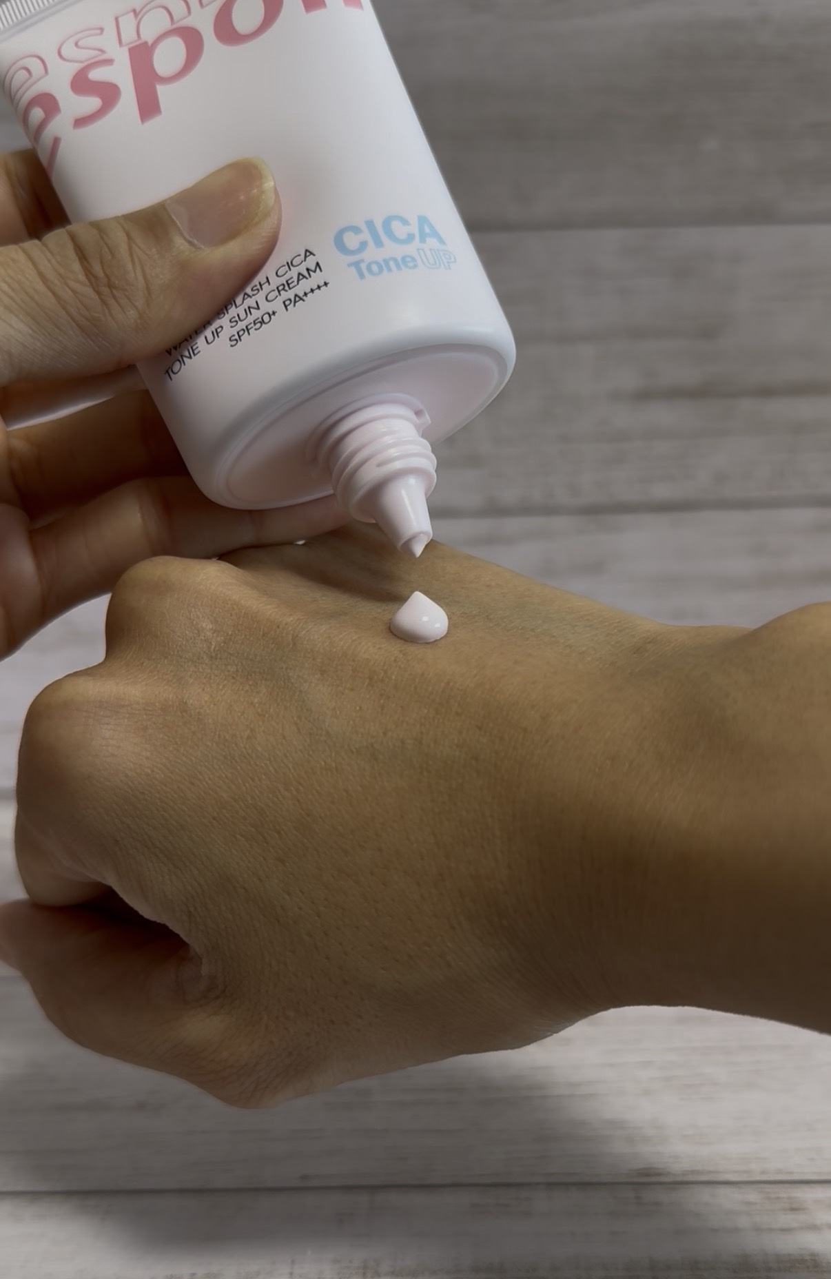 ウォータースプラッシュサンクリーム セラミド/espoir/日焼け止めクリームを使ったクチコミ（3枚目）