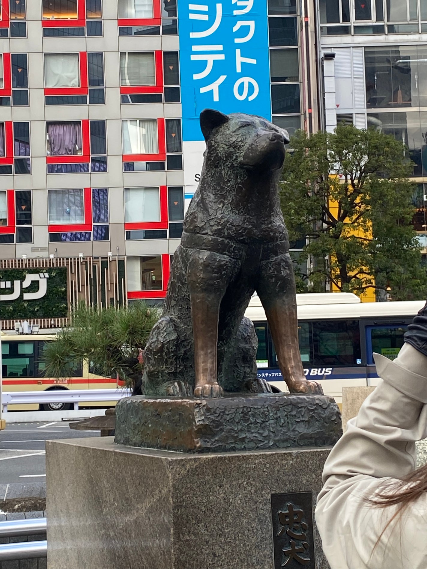 仁千夏 on LIPS 「東京2#東京..」(8枚目)