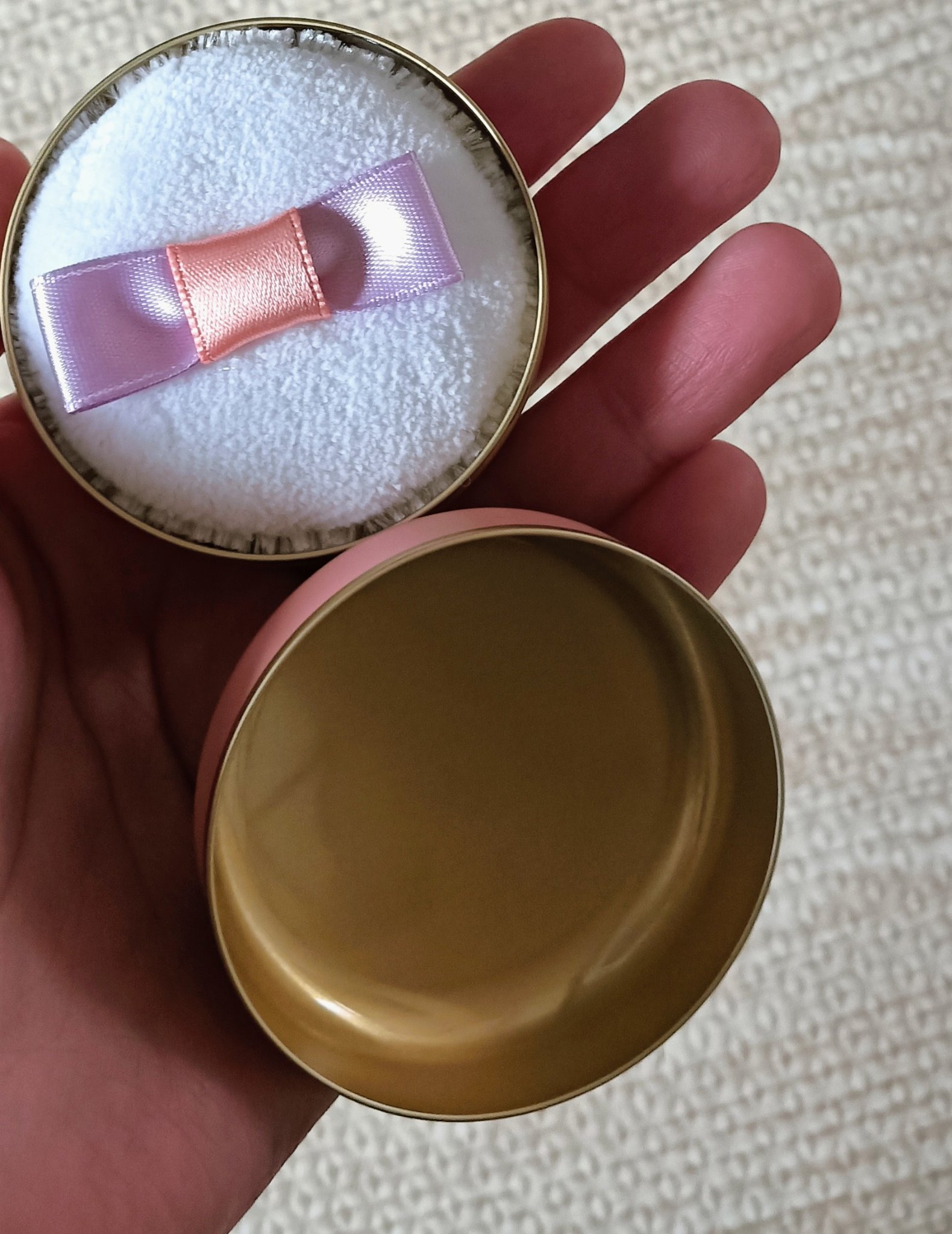 パフ・デ・チーク/MAJOLICA MAJORCA/パウダーチークを使ったクチコミ（2枚目）