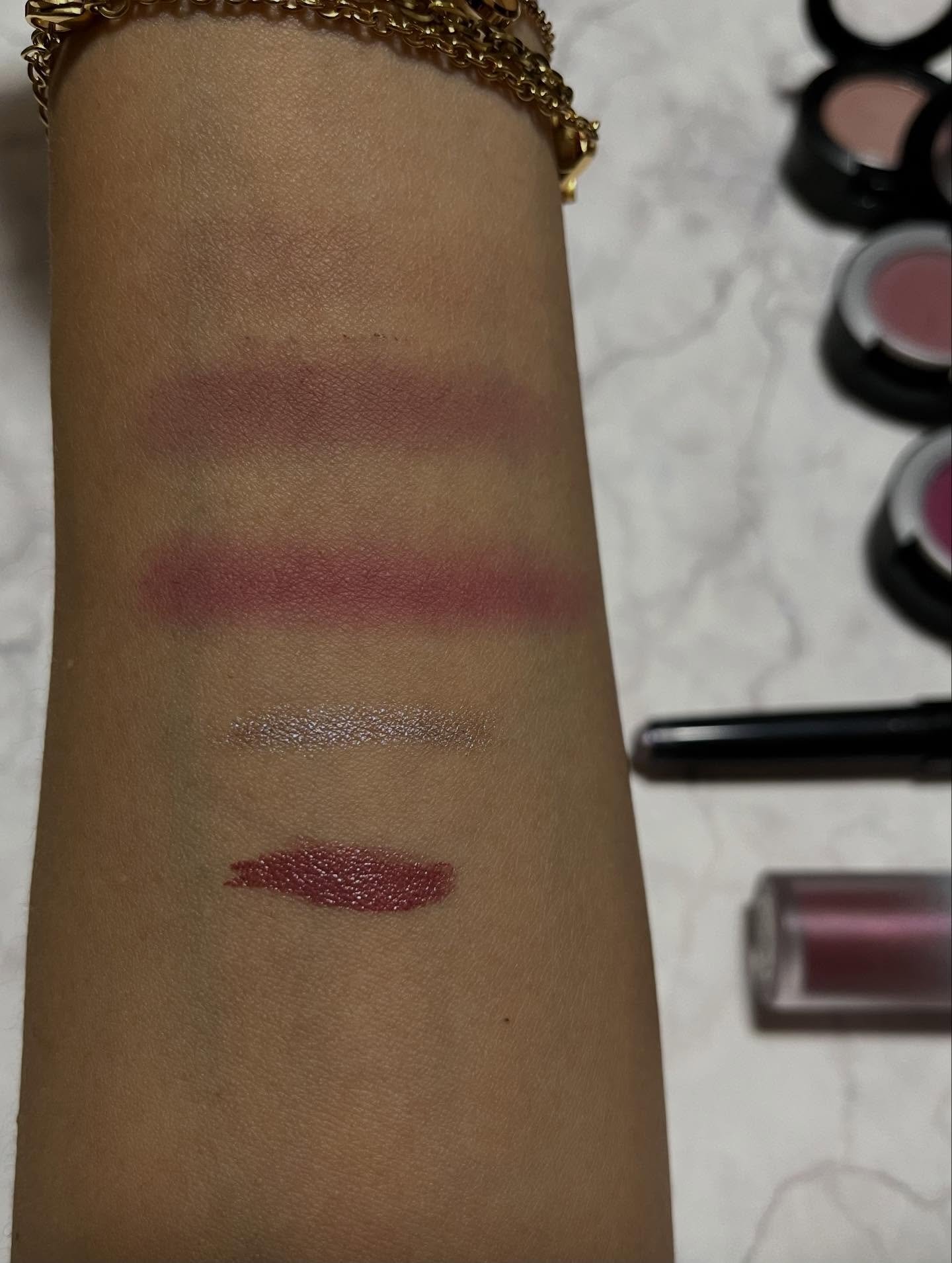 パウダー キス アイシャドウ/M・A・C/単色アイシャドウを使ったクチコミ（2枚目）