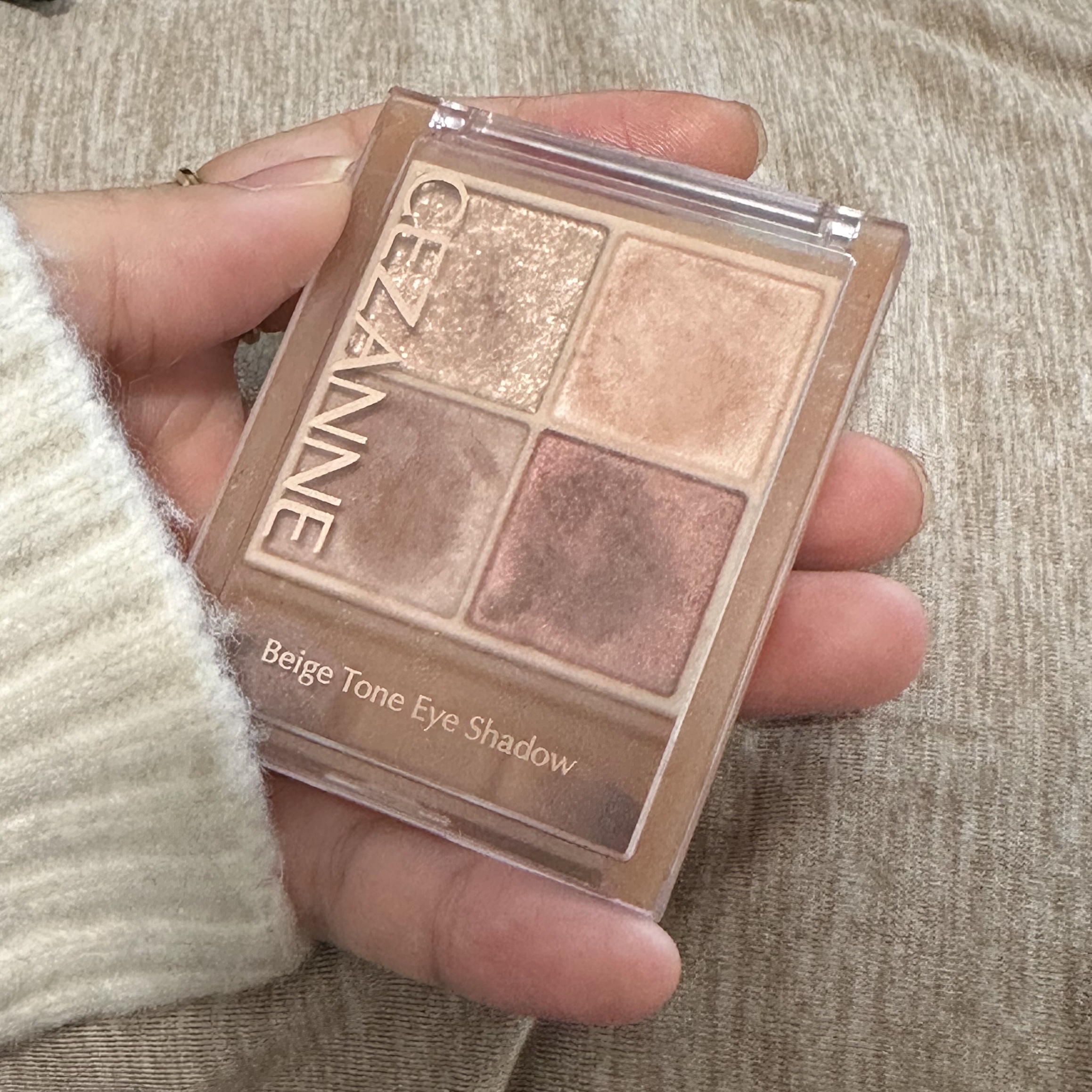ベージュトーンアイシャドウ/CEZANNE/アイシャドウパレットを使ったクチコミ（1枚目）