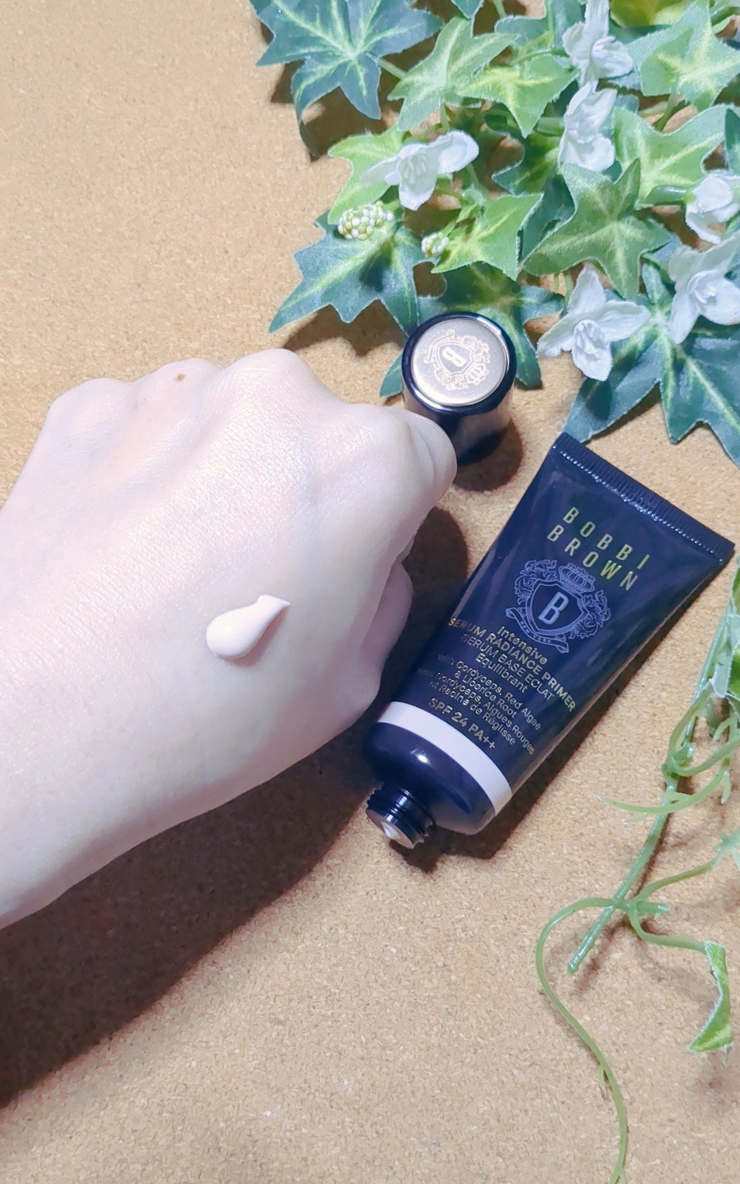 インテンシブ セラム ラディアンス プライマー/BOBBI BROWN/化粧下地を使ったクチコミ（2枚目）