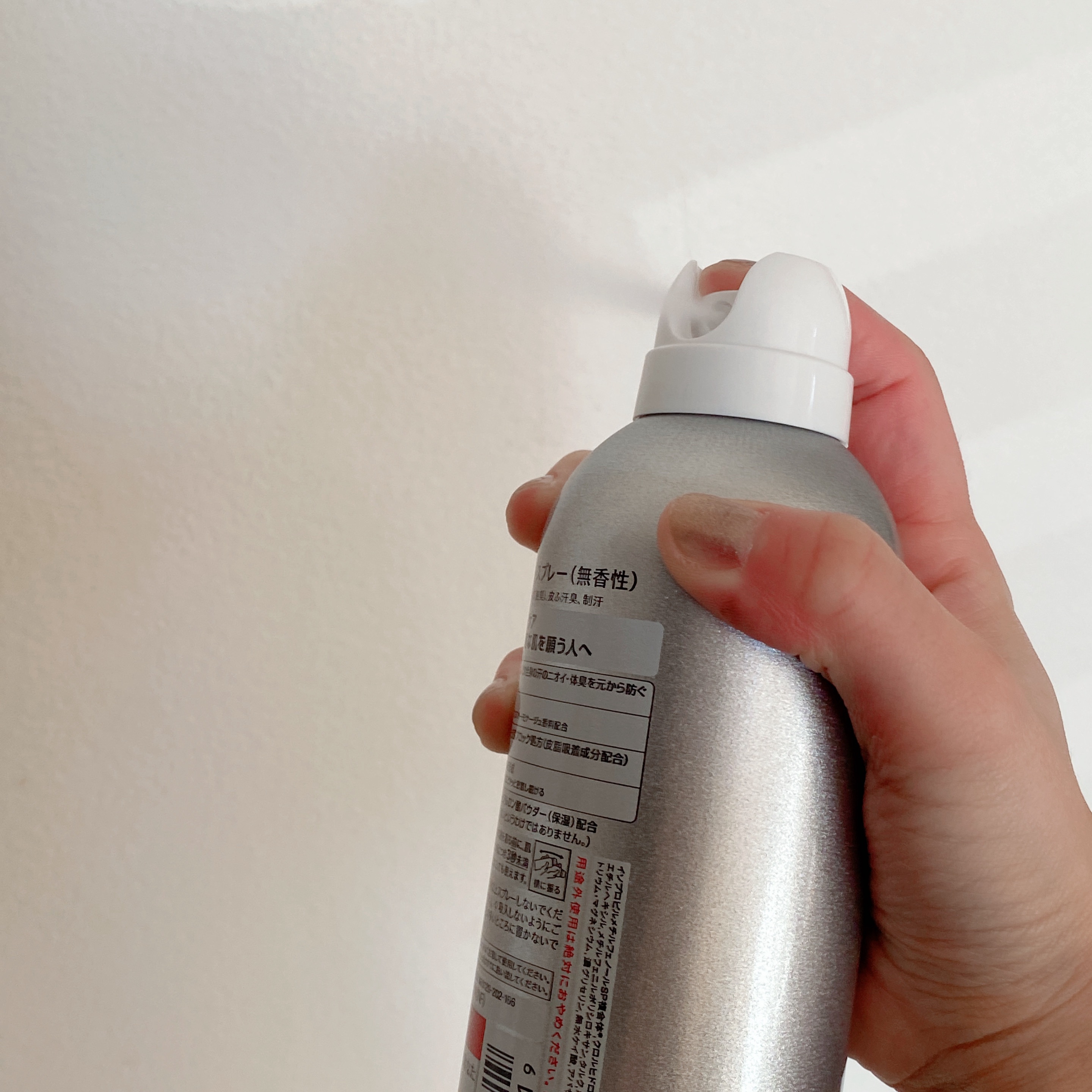 デオドラントスプレー（無香性）/エージーデオ24/デオドラント・制汗剤を使ったクチコミ（3枚目）