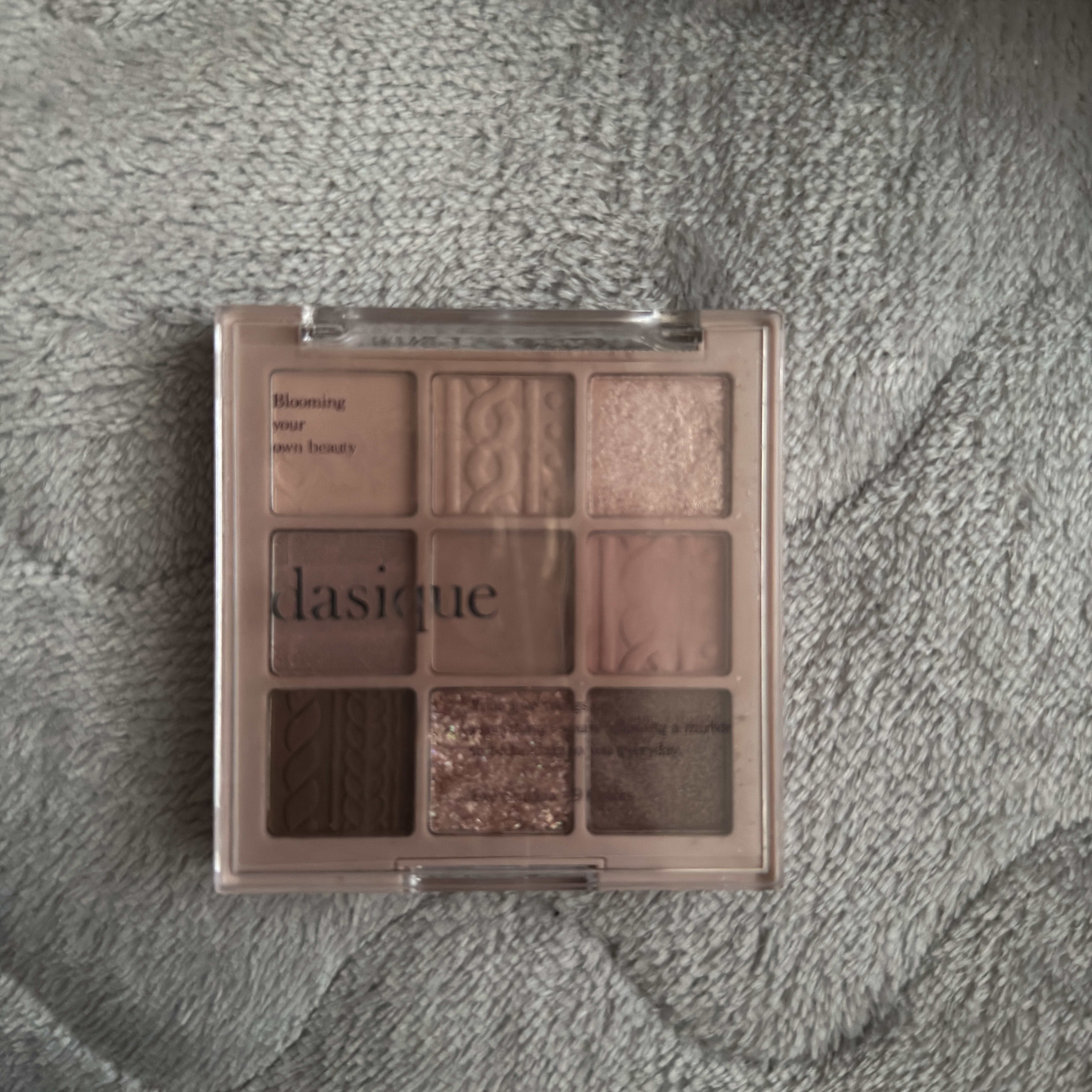 シャドウパレット 16 バイオレットニット/dasique/アイシャドウパレットを使ったクチコミ（1枚目）