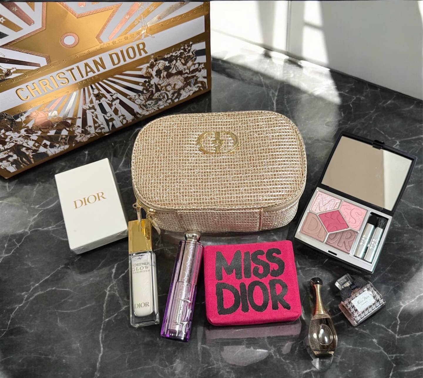 ディオールスキン フォーエヴァー グロウ マキシマイザー（ホリデーコレクション 2025 限定品）/Dior/リキッドハイライトを使ったクチコミ（1枚目）