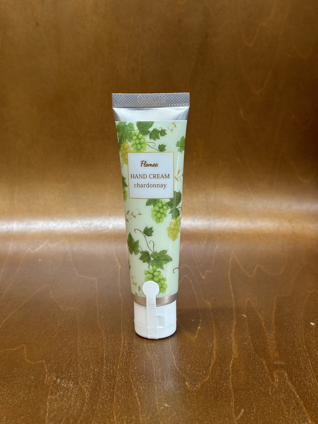 MOIST HAND CREAM シャルドネの香り/Flomee/ハンドクリームを使ったクチコミ（2枚目）