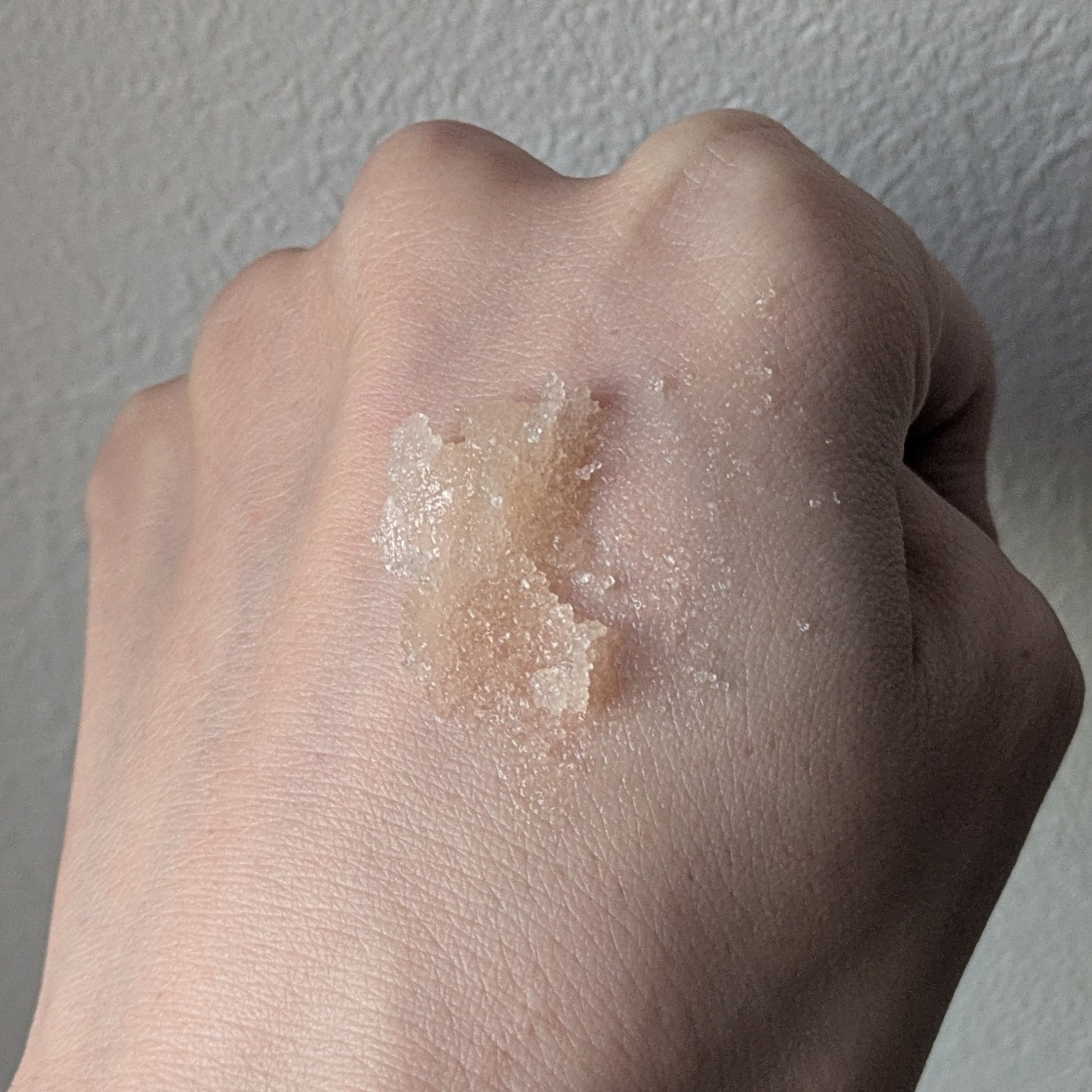 giovanni ジョバンニ シュガー ボディスクラブ ゴールデンハニーのクチコミ「#わたしに贈る癒し美容

✔ジョバンニ ボディスクラブ（GH）
濃密なハニーが香るナチュラルボ.....」（2枚目）