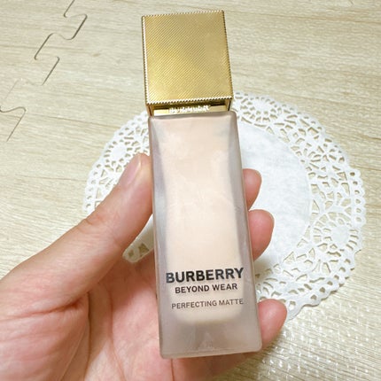 バーバリー ビヨンド ウェア パーフェクティング マット/Burberry Beauty/リキッドファンデーションを使ったクチコミ(2枚目)