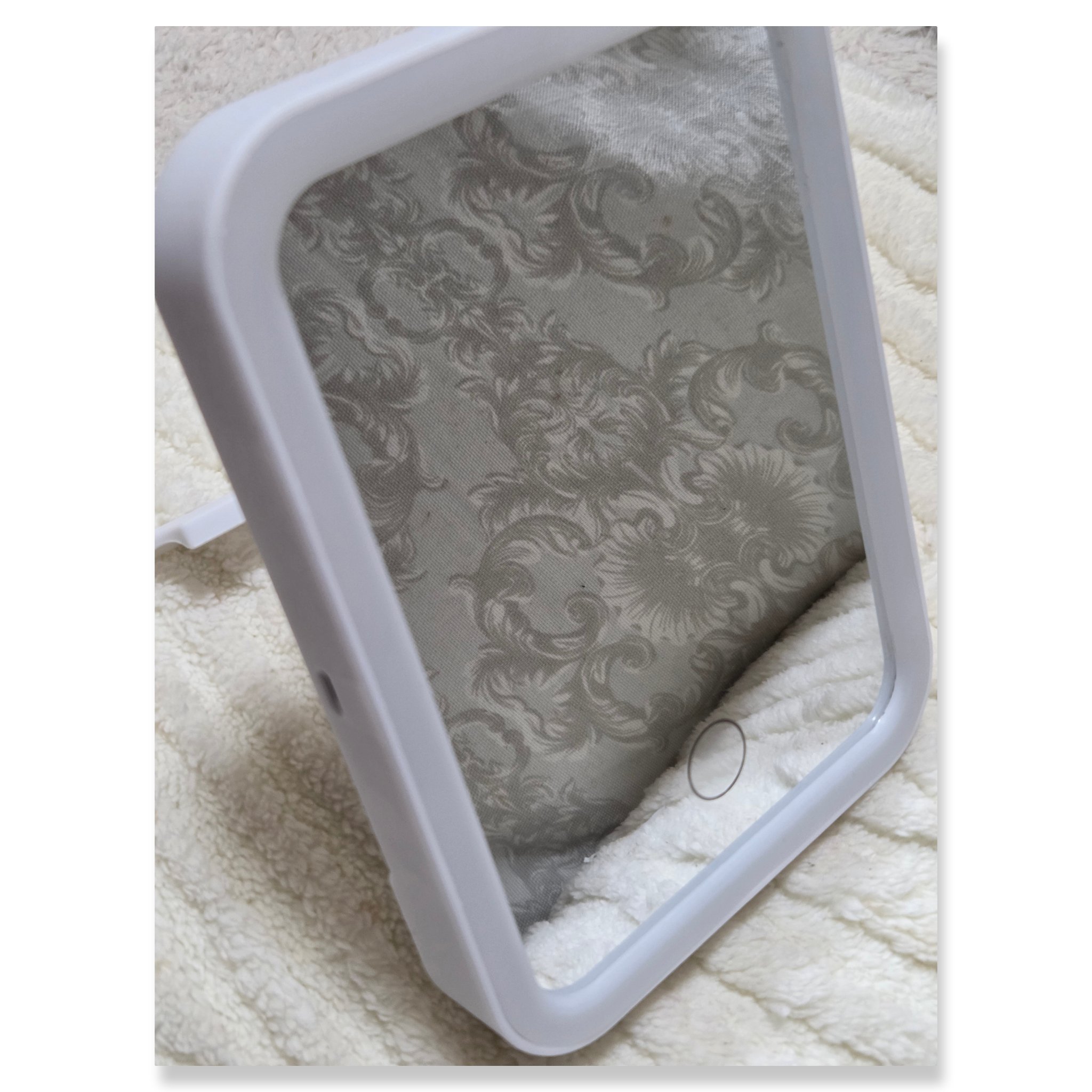 枠が光るLED付ミラー スクエア/DAISO/その他化粧小物を使ったクチコミ（3枚目）