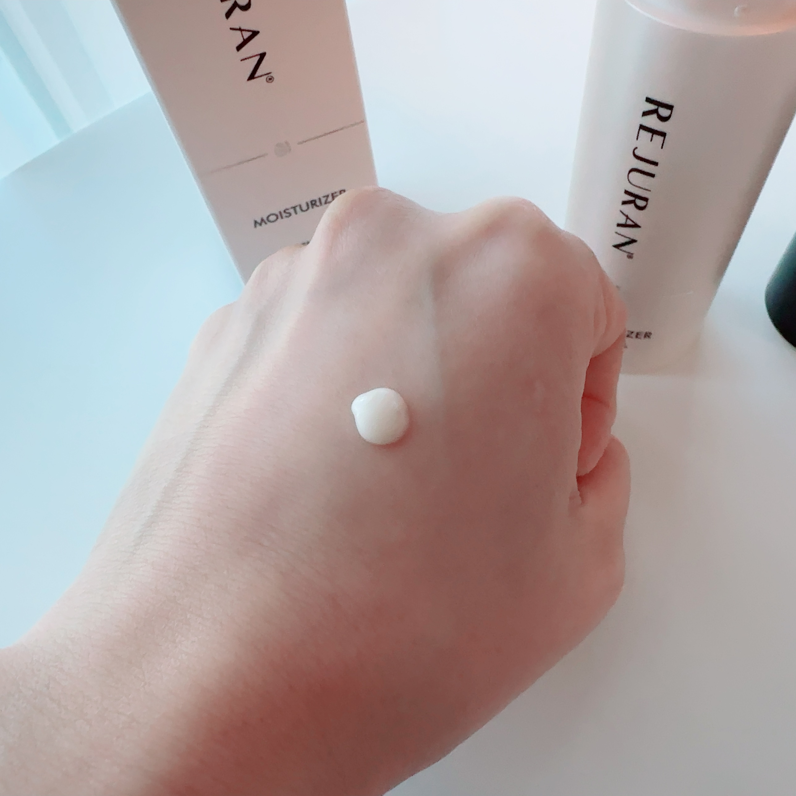 MOISTURIZER/REJURAN COSMETICS/美容液を使ったクチコミ（3枚目）