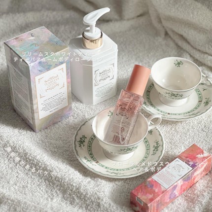 パフュームボディローション リリィムスクホワイトティー/TEABLESS/ボディローションを使ったクチコミ(1枚目)