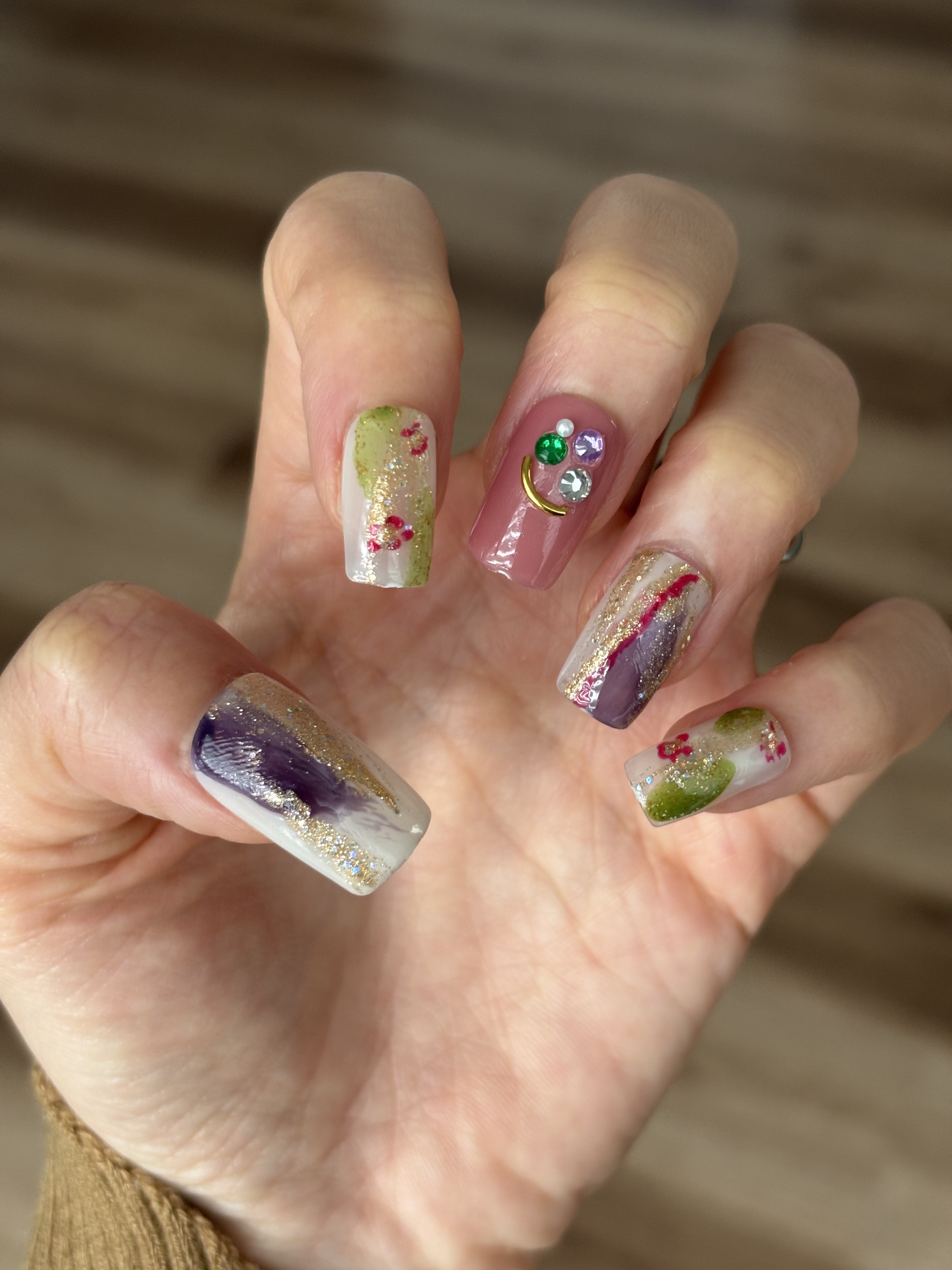 カラフルネイルズ/キャンメイク/マニキュアを使ったクチコミ（2枚目）