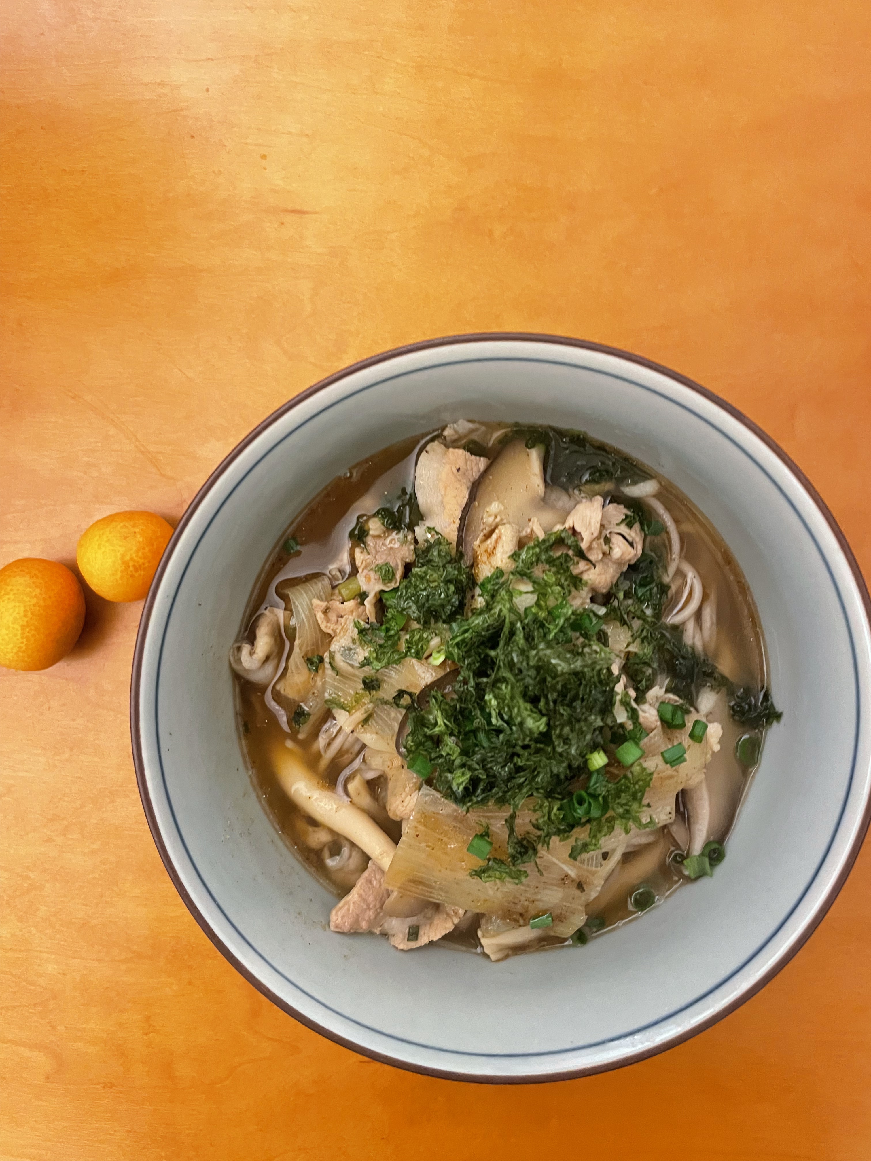 今年も一年お世話になりました。

新しくフォローしてくださった方々も
ありがとうございました。

今年はコメントを残す事も少し増えました。
今までは恥ずかしくてなかなか
できなかったのですが、、、。

また来年も宜しくお願いします。

皆様