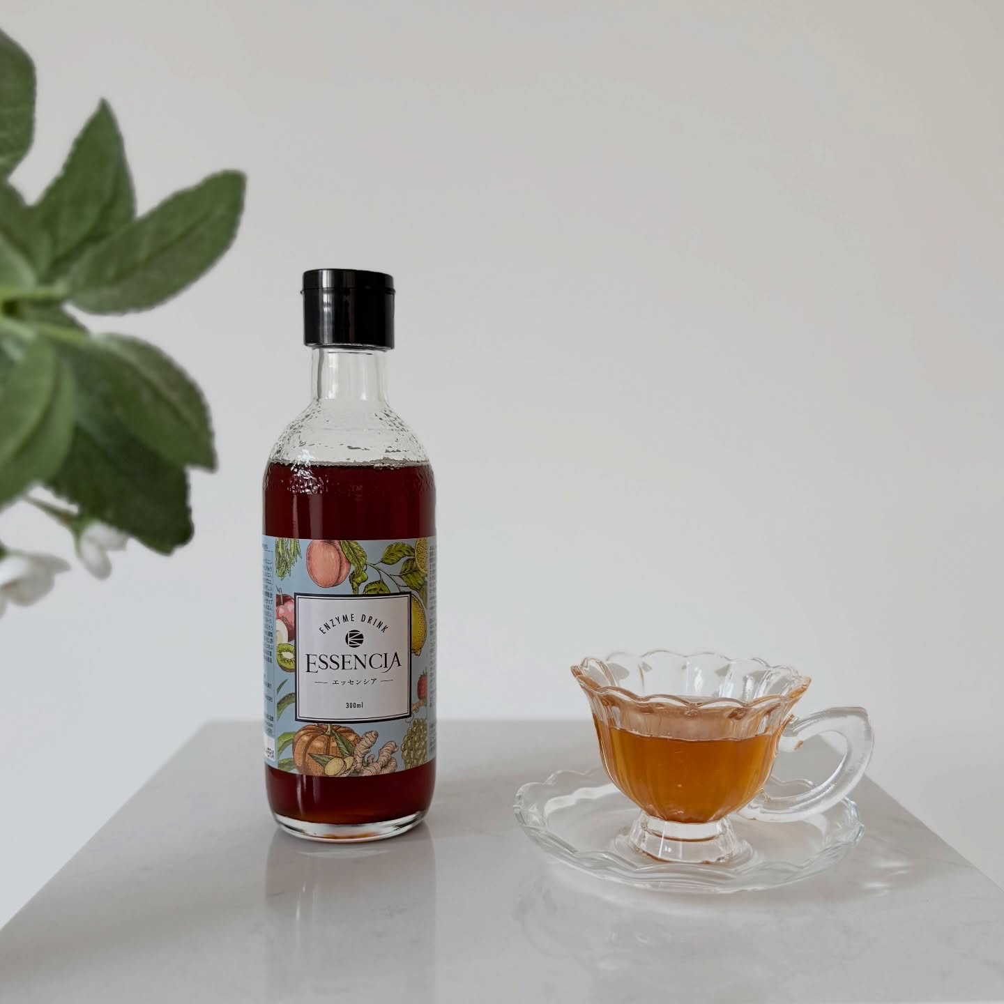 エッセンシア エッセンシア酵素のクチコミ「🌿
⁡
⁡
完全無添加100％
60種類のこだわり国産の原材料を
水を一滴も加えず醗酵・熟成さ.....」（1枚目）