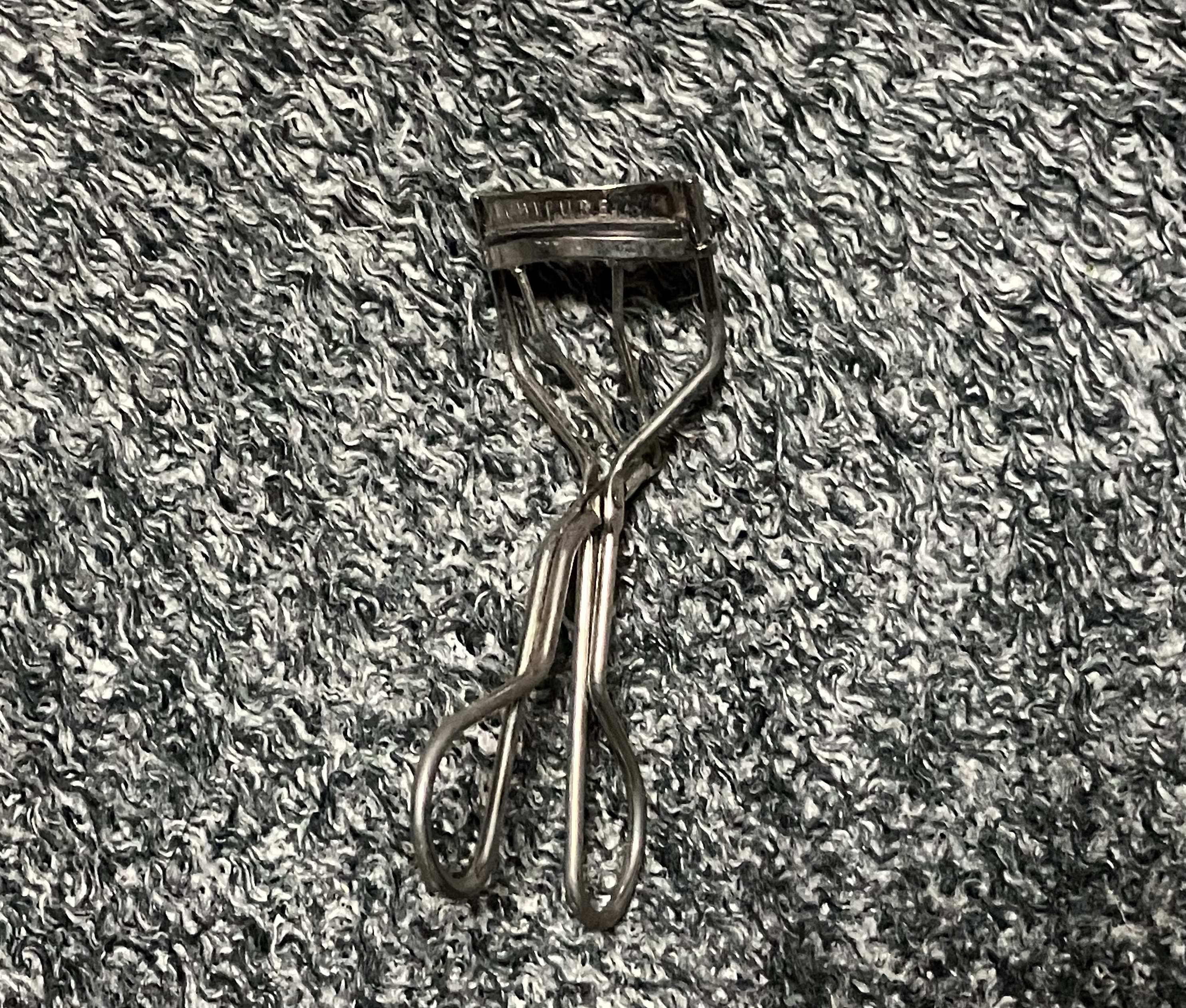 ちふれ アイラッシュ カーラーのクチコミ「ちふれ
アイラッシュ カーラー¥880 (販売終了)


2017年くらいに購入してすごく愛用.....」（1枚目）