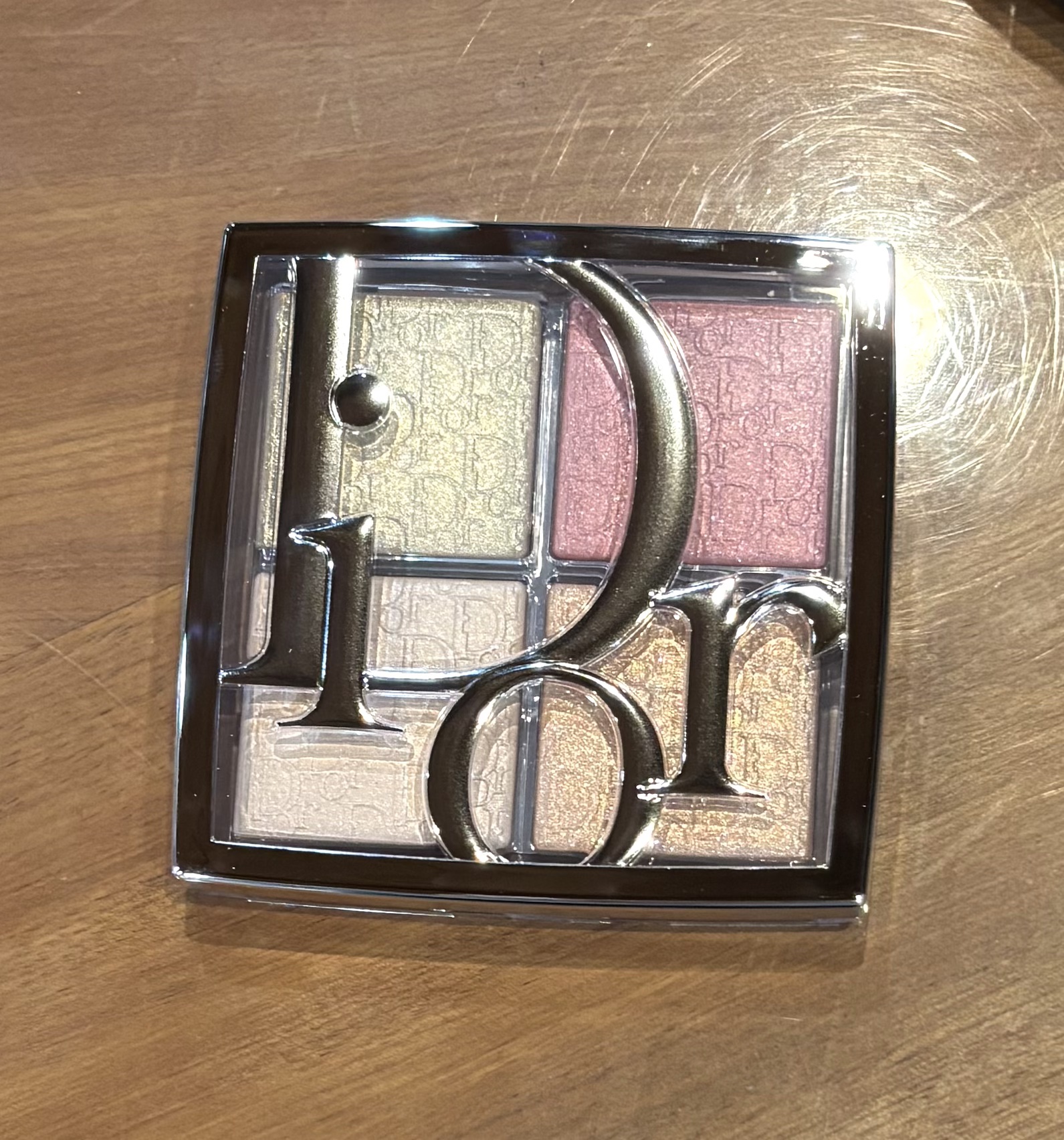 バックステージ グロウ マキシマイザー パレット/Dior/ハイライトを使ったクチコミ（1枚目）