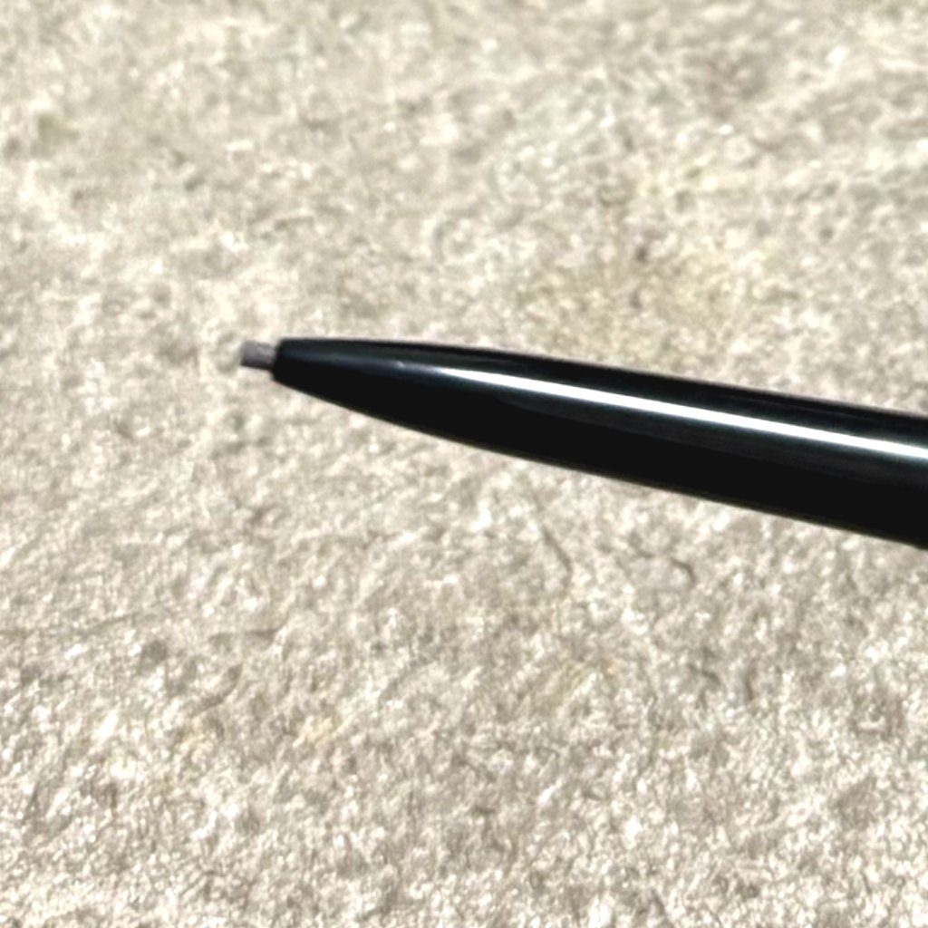 プロ ブロウ ディファイナー 1MM-チップ ペンシル/M・A・C/アイブロウペンシルを使ったクチコミ（2枚目）