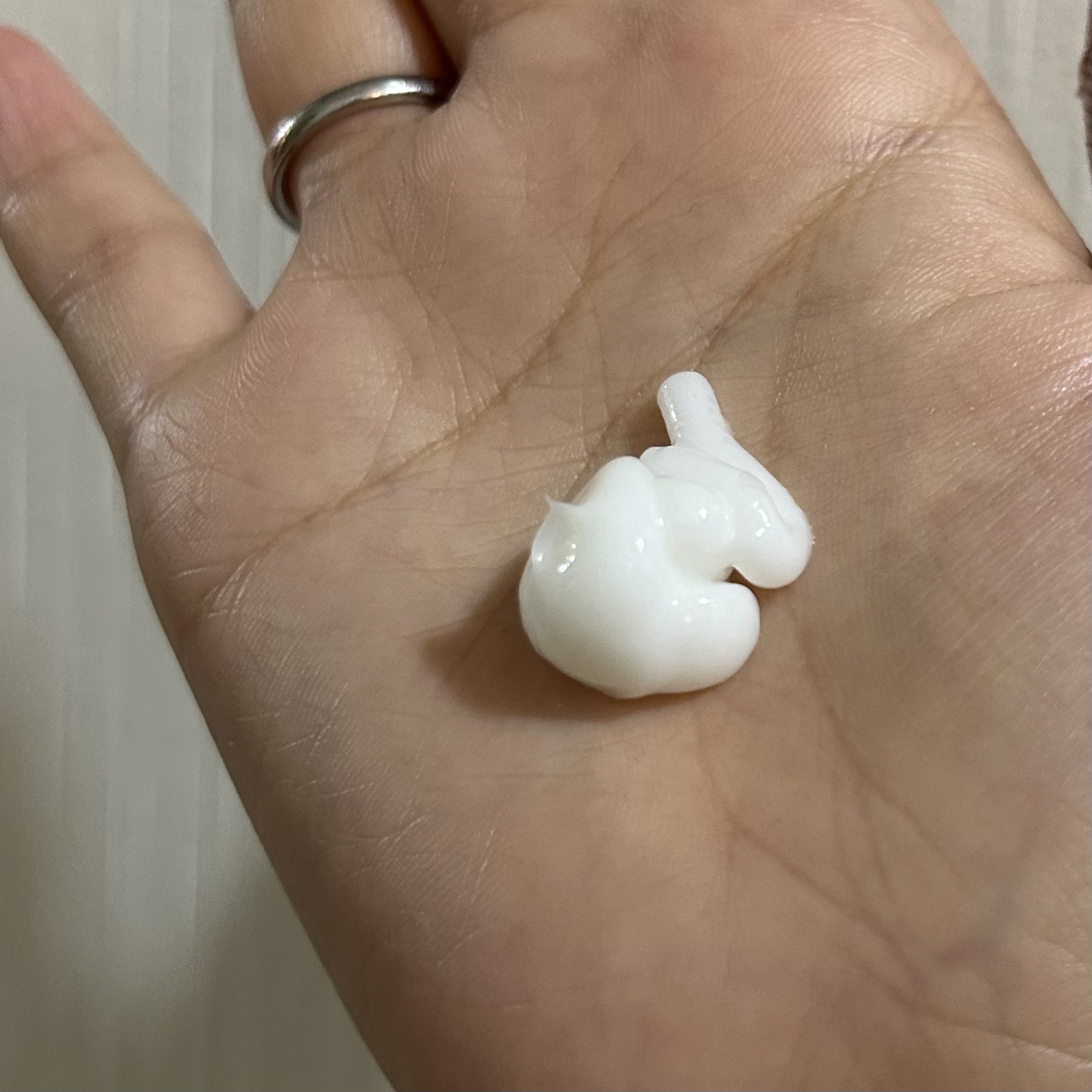 ディープナイトリペアシャンプー／トリートメント/YOLU/シャンプー・コンディショナーを使ったクチコミ（2枚目）