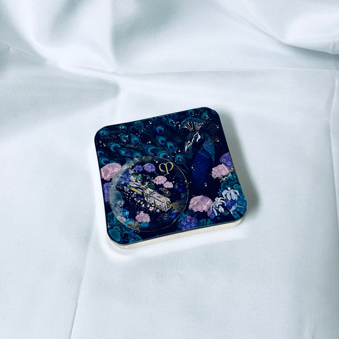 ル・レオスールデクラ /クレ・ド・ポー ボーテ/パウダーハイライトを使ったクチコミ(5枚目)