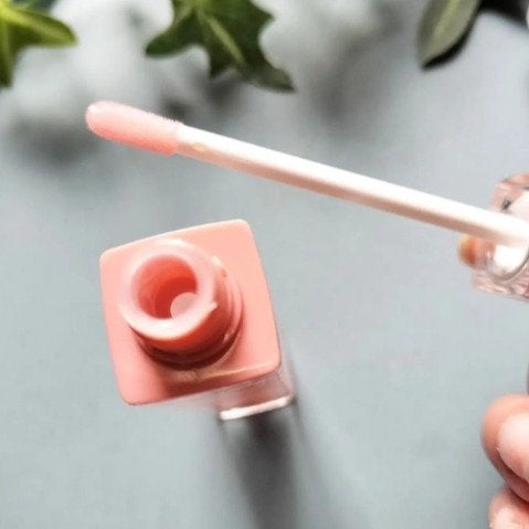 キューミ―ボムショットリッププランパー/AGARISM/リッププランパーを使ったクチコミ(3枚目)