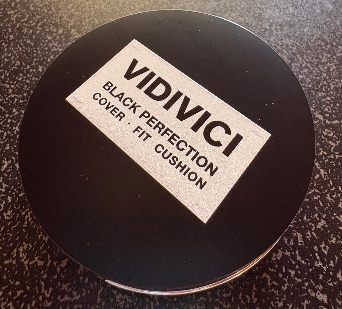 ブラックパーフェクション カバーフィットクッション/VIDIVICI/クッションファンデーションを使ったクチコミ(2枚目)