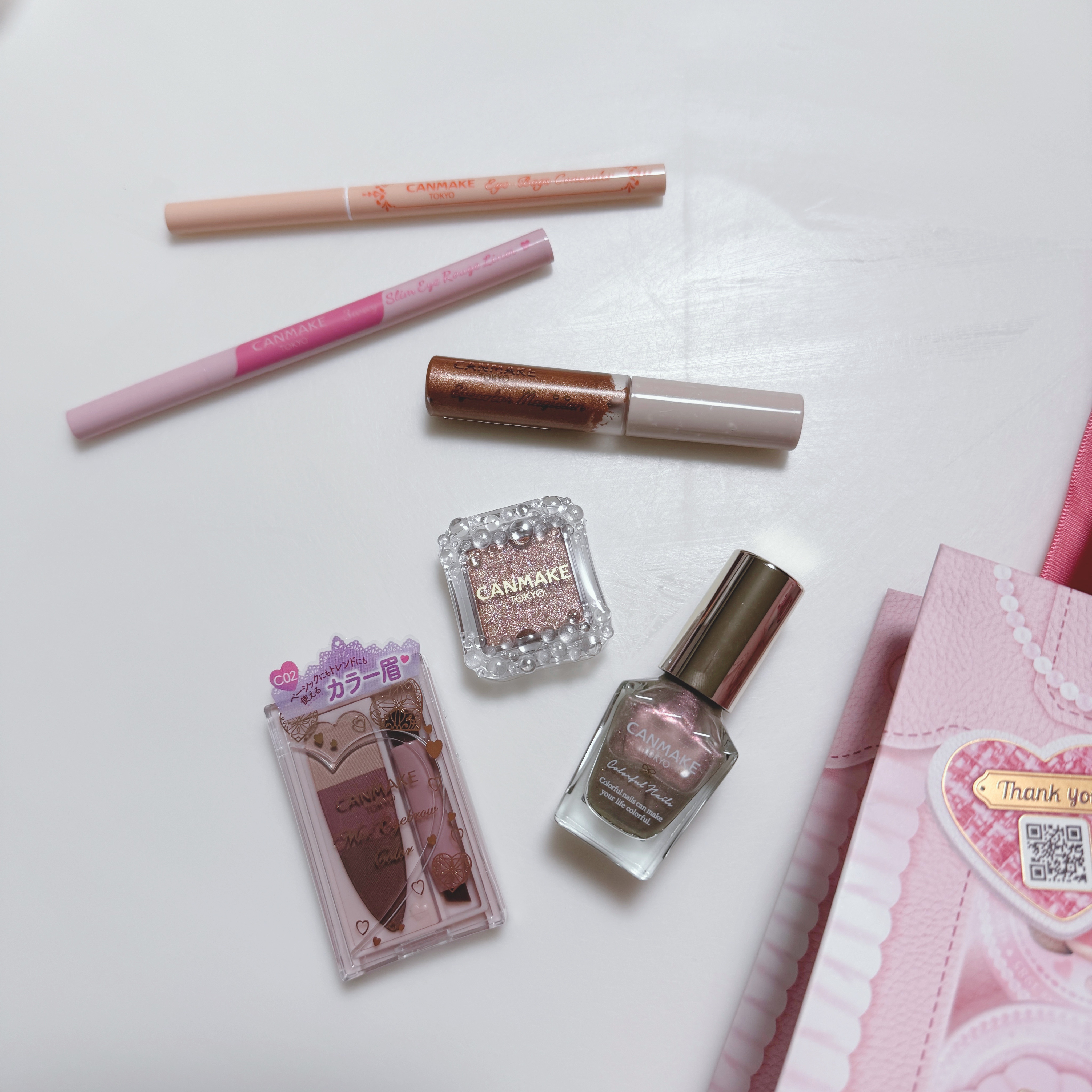 カラフルネイルズ/キャンメイク/マニキュアを使ったクチコミ（1枚目）