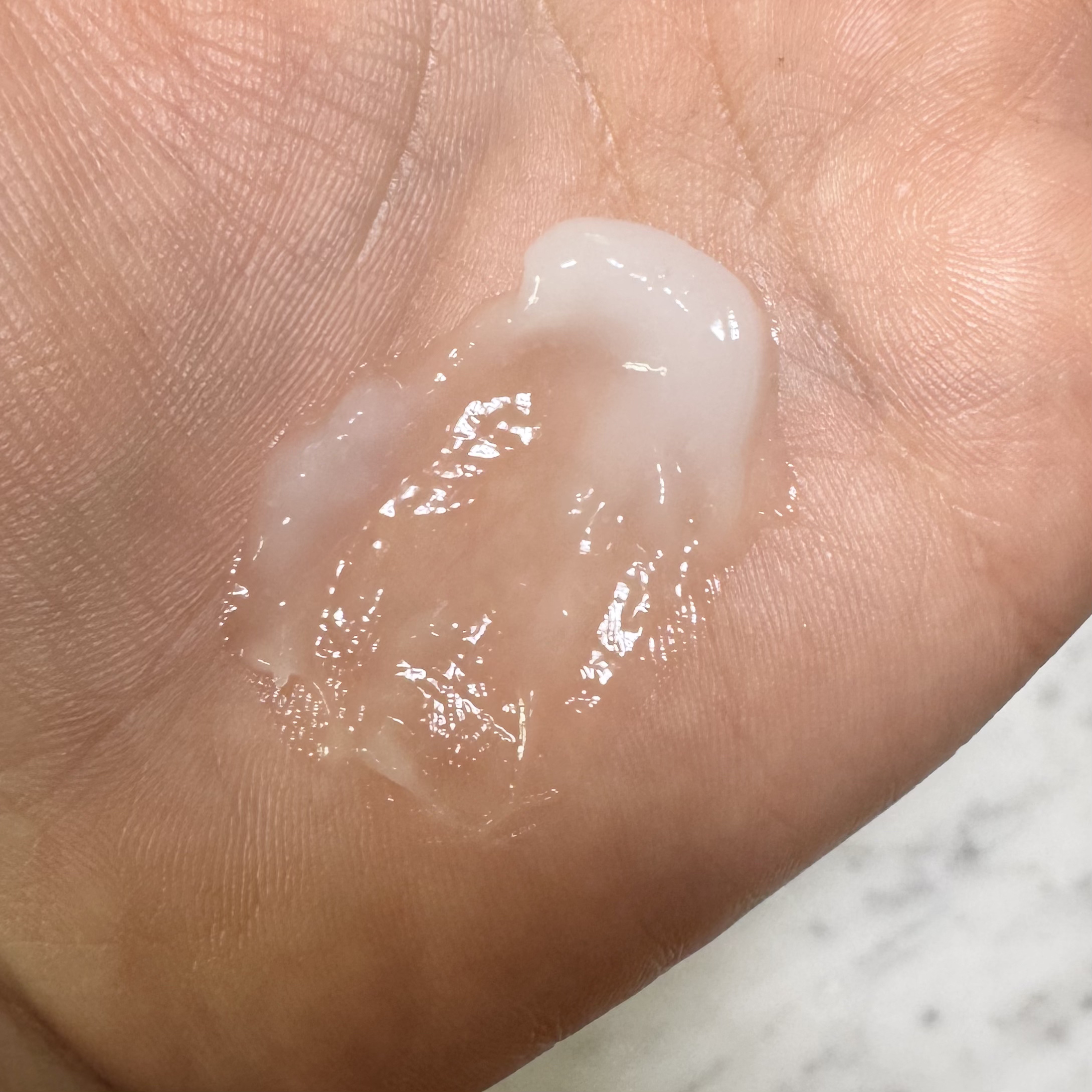 さらりとまとまるヘアミルク/モモリ/ヘアミルクを使ったクチコミ（2枚目）