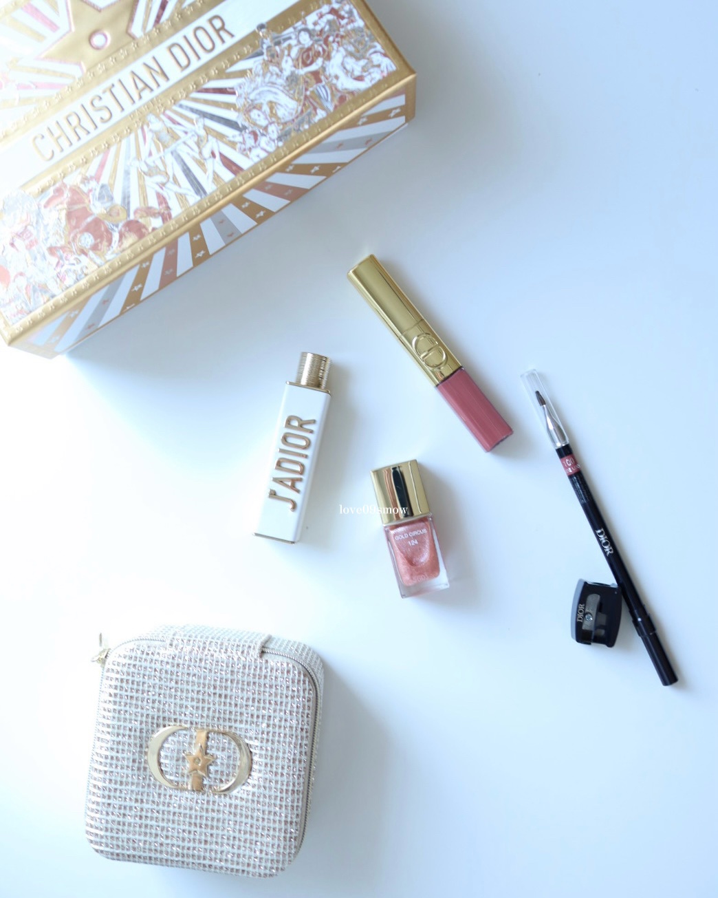 Dior ディオール ヴェルニ（ホリデーコレクション 2025 限定品）のクチコミ「Dior Holiday 2025♡

✔︎ ルージュ ディオール シークイン リキッド デュ.....」（1枚目）