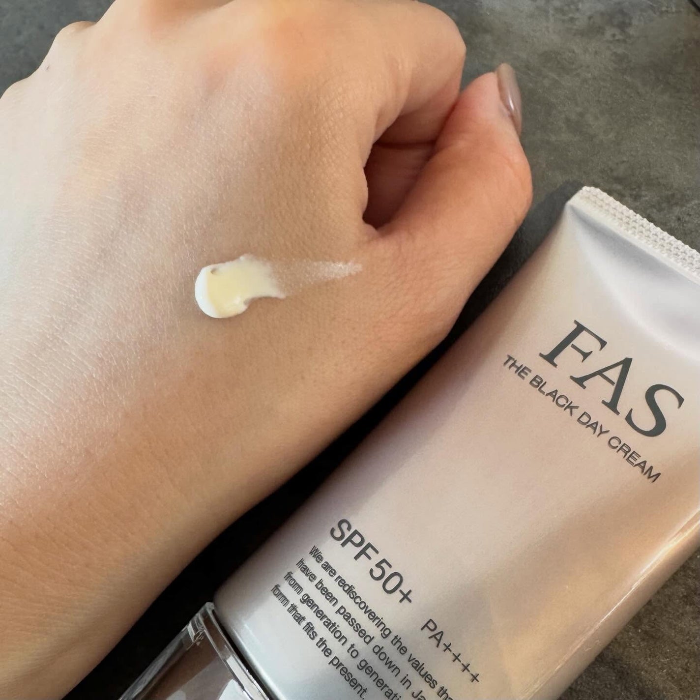 FAS ザ ブラック デイ クリーム/FAS/フェイスクリームを使ったクチコミ(3枚目)