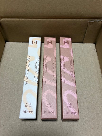 ニューデップスデュアルカラースティック/hince/スティックアイシャドウを使ったクチコミ(1枚目)