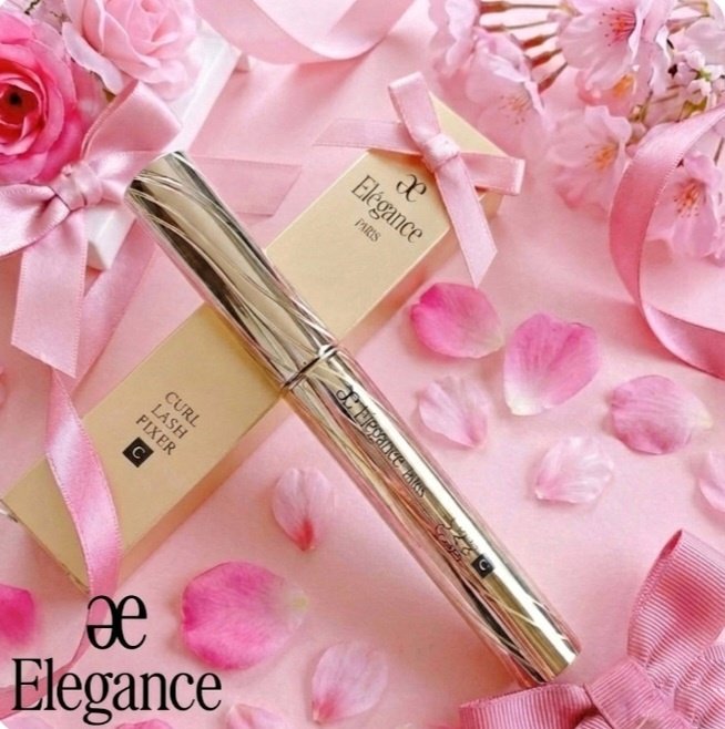 Elégance
カールラッシュ フィクサー

最近まつげが下がってきちゃうのが悩み。。
そこでオススメされたのがEleganceのまつげ下地。
細かいブラシが短いまつげまでキャッチして綺麗にキ－プ💓

下地でこんなに変わるなんてもっと早