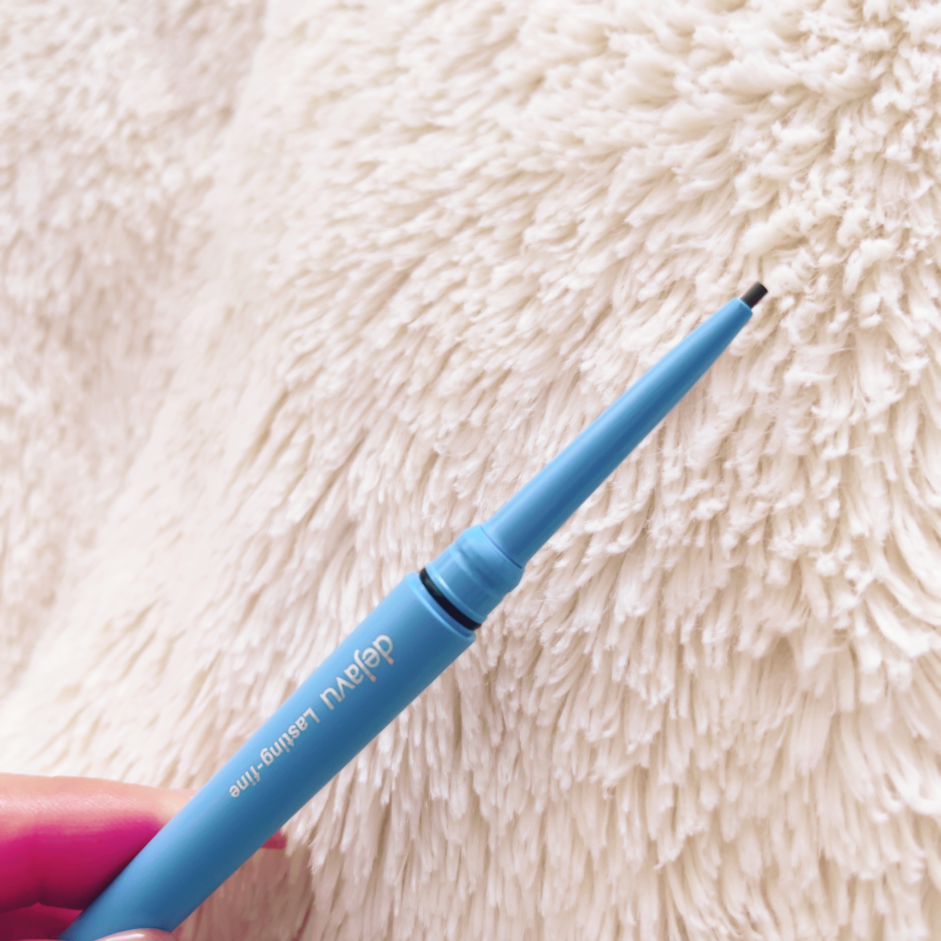 「密着アイライナー」極細クリームペンシル/デジャヴュ/ペンシルアイライナーを使ったクチコミ（2枚目）