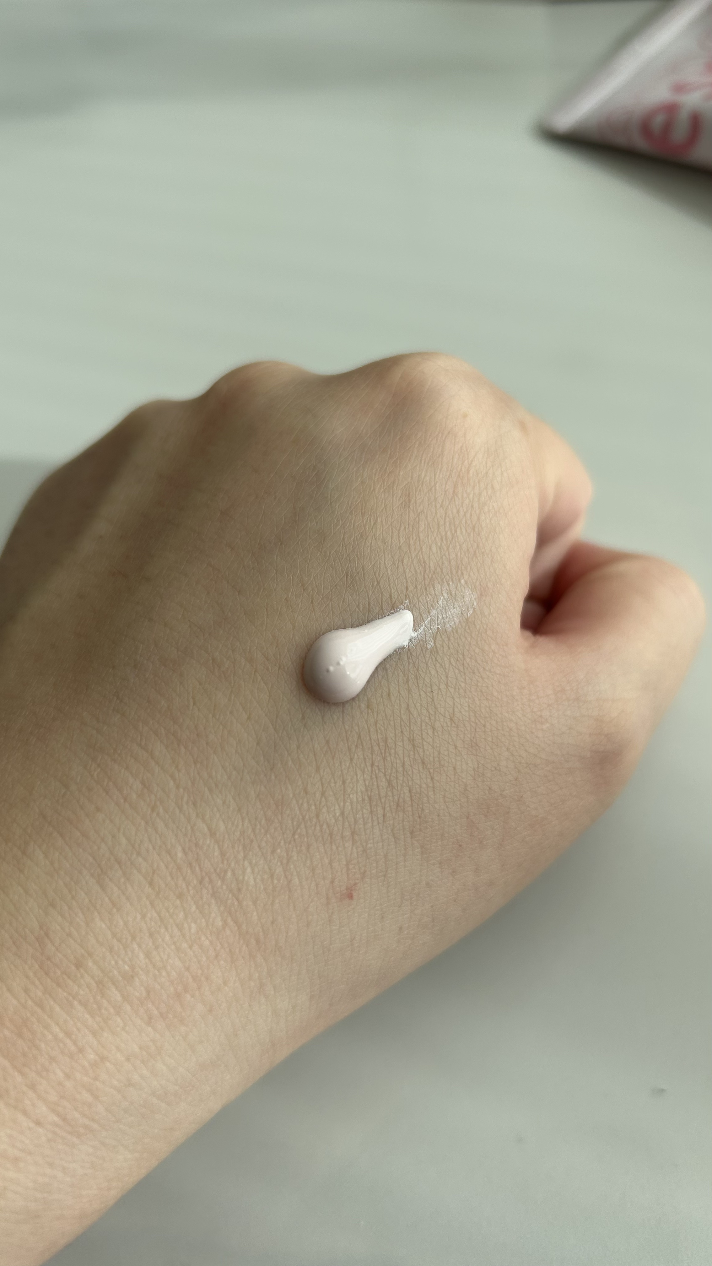 ウォータースプラッシュシカトーンアップクリーム/espoir/化粧下地を使ったクチコミ（2枚目）