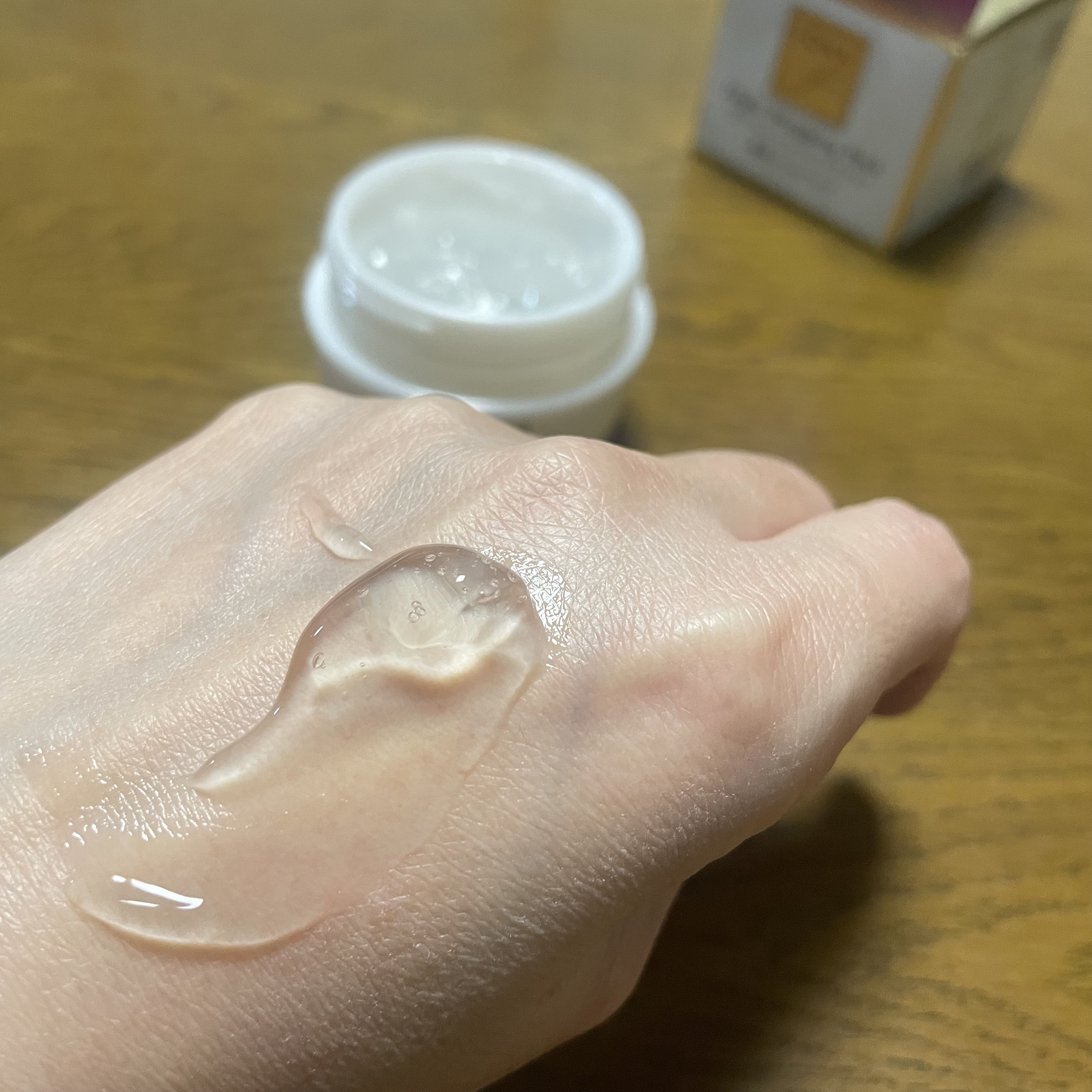 ナイトラッピングパック/イオナ エフ/フェイスクリームを使ったクチコミ（3枚目）