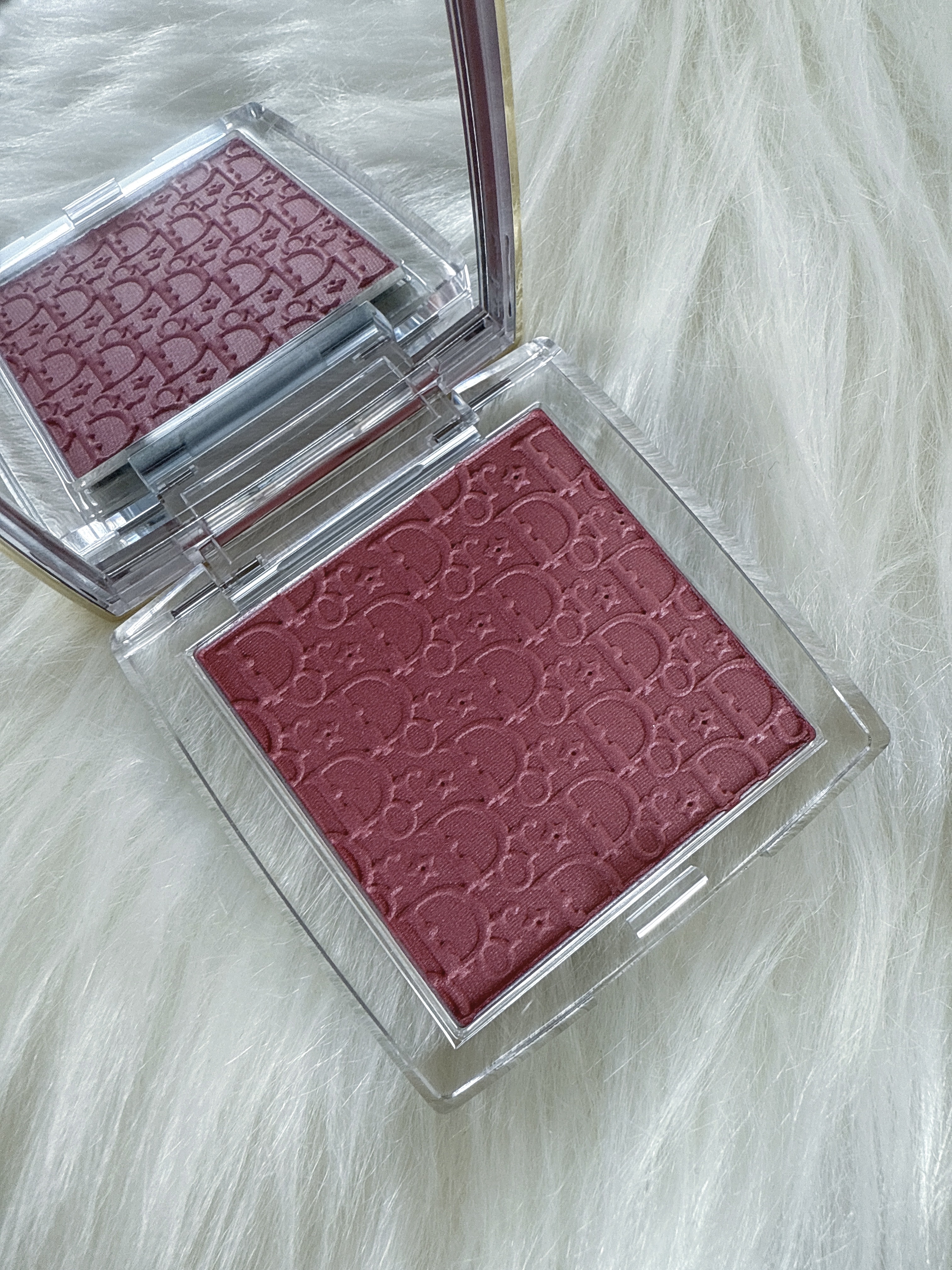 バックステージ ロージー グロウ（ホリデーコレクション 2025 限定品）/Dior/チークを使ったクチコミ（2枚目）