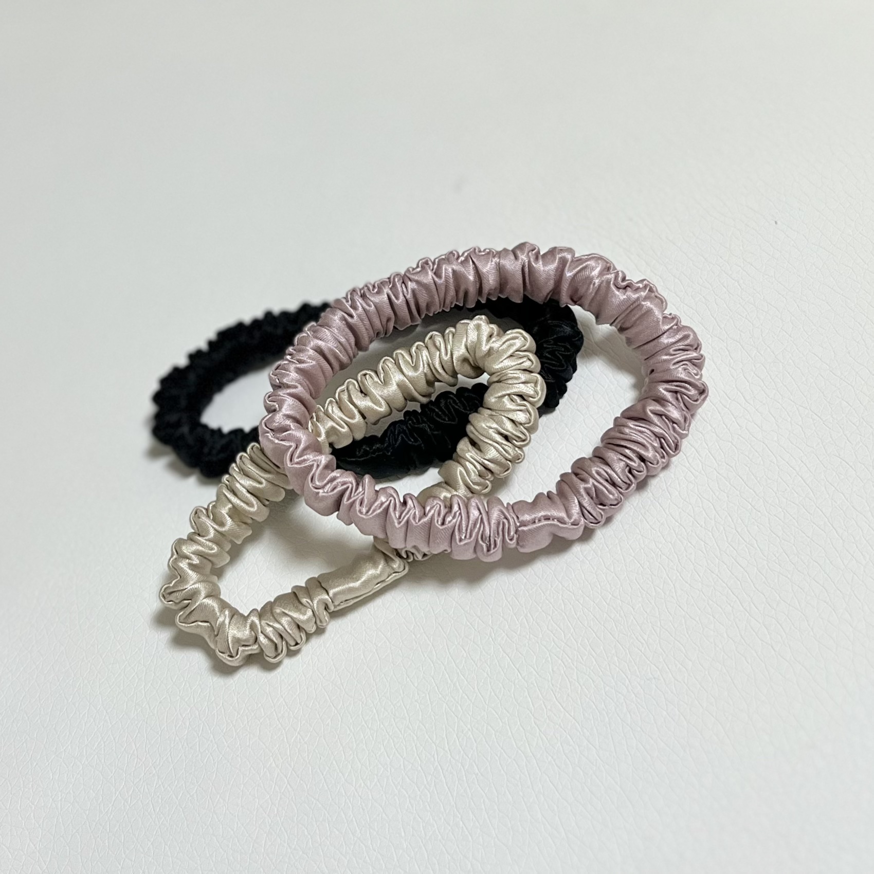 シルクヘアゴム/SEAWIND/ヘアアクセサリーを使ったクチコミ（1枚目）