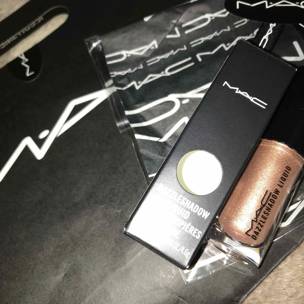 ダズルシャドウ リキッド ビーム タイム/M・A・C/リキッドアイシャドウを使ったクチコミ（1枚目）