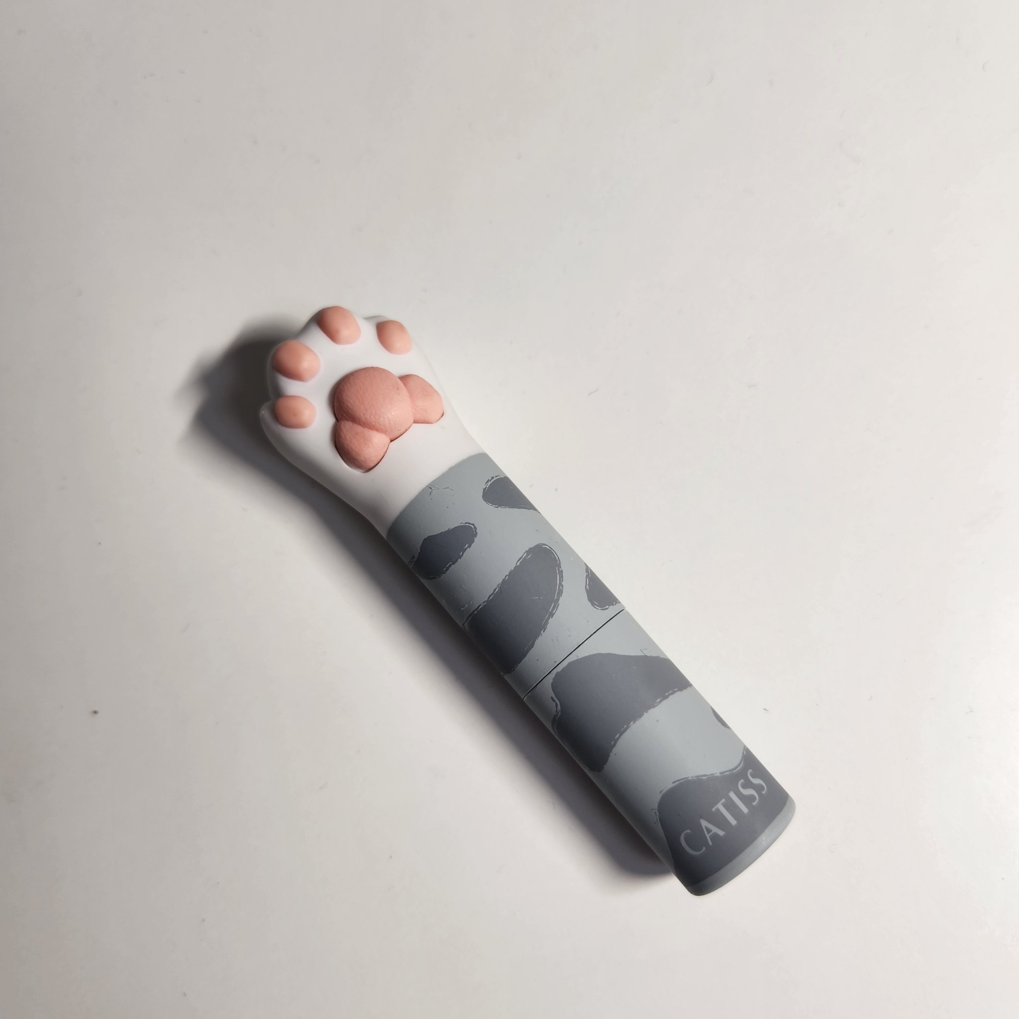 CATISS ねこ手リップクリーム
