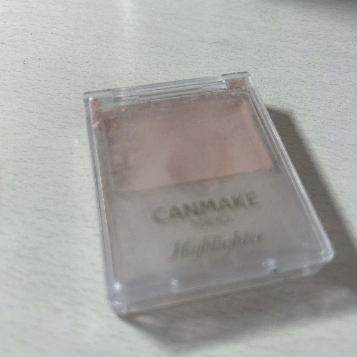 灰原 on LIPS 「コスメの大掃除🧹🧹ナチュラルツヤツヤハイライトちゃんとばいばい..」(1枚目)